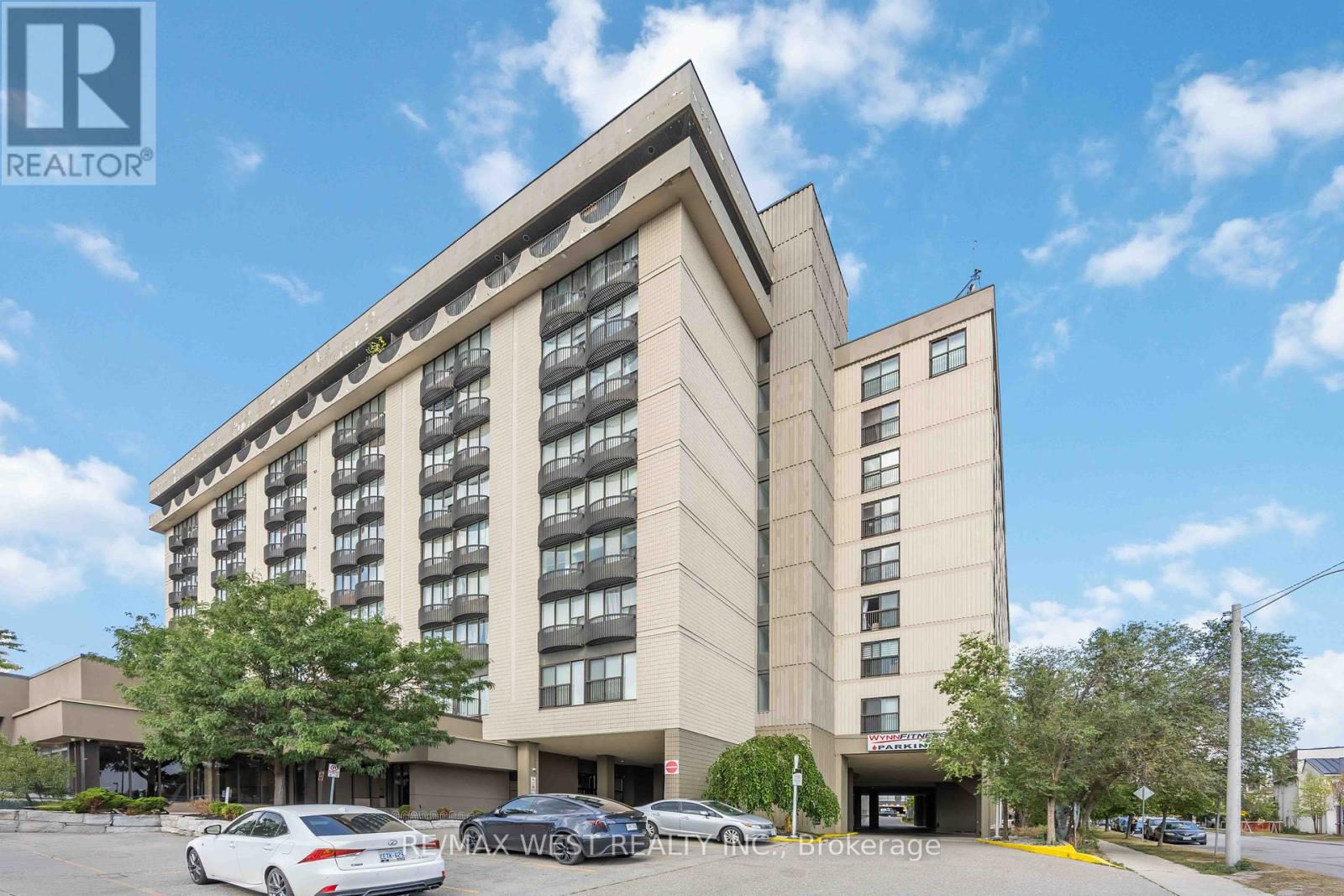 Property at 629 - 2737 KEELE STREET image 1