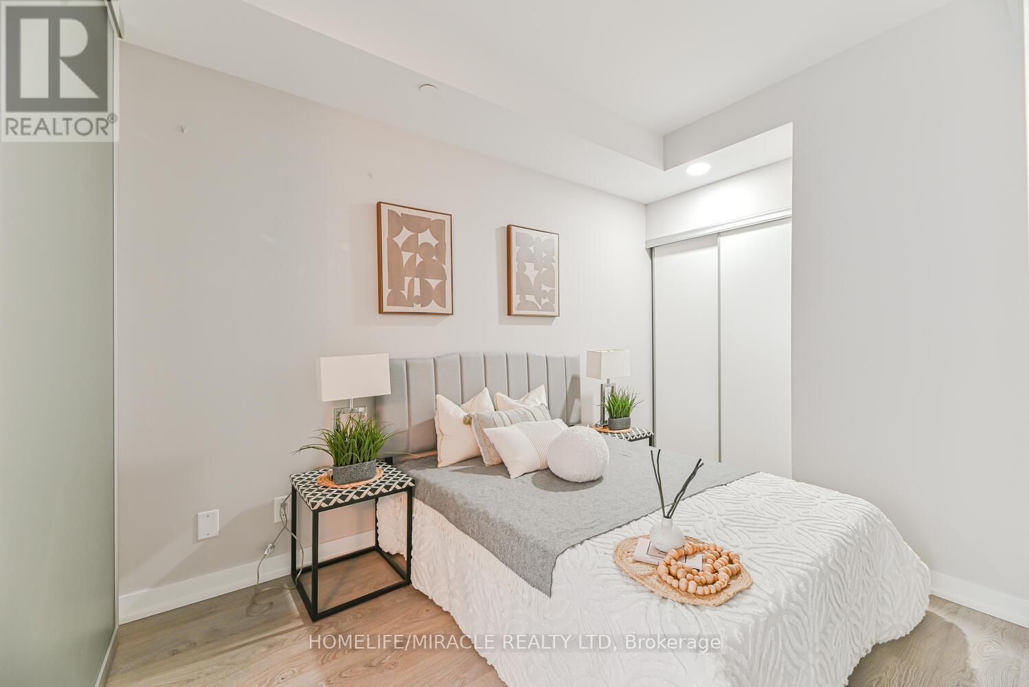 3811 - 1926 Lakeshore Boulevard, Toronto, Ontario  M6S 1A1 - Photo 22 - W12350801