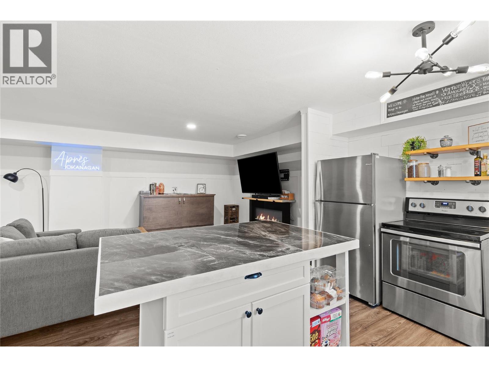 7412 Sun Peaks Drive, Vernon, British Columbia  V1B 4C6 - Photo 65 - 10359524
