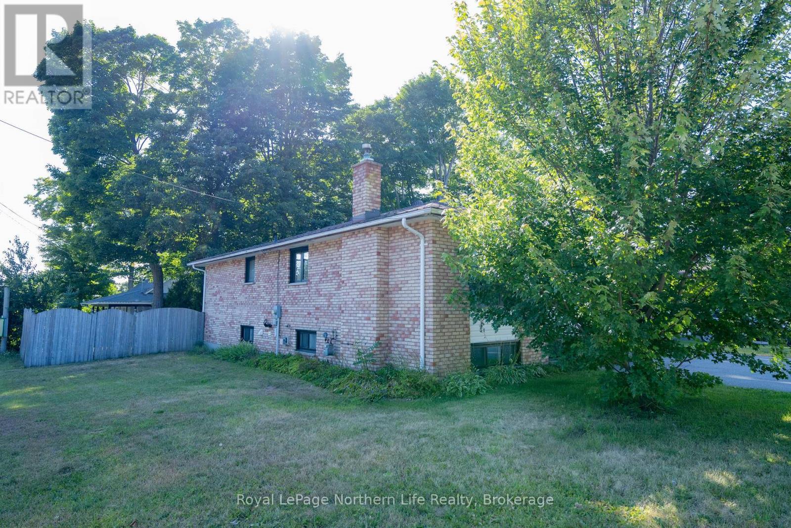Property at 195 PEARCE STREET image 3