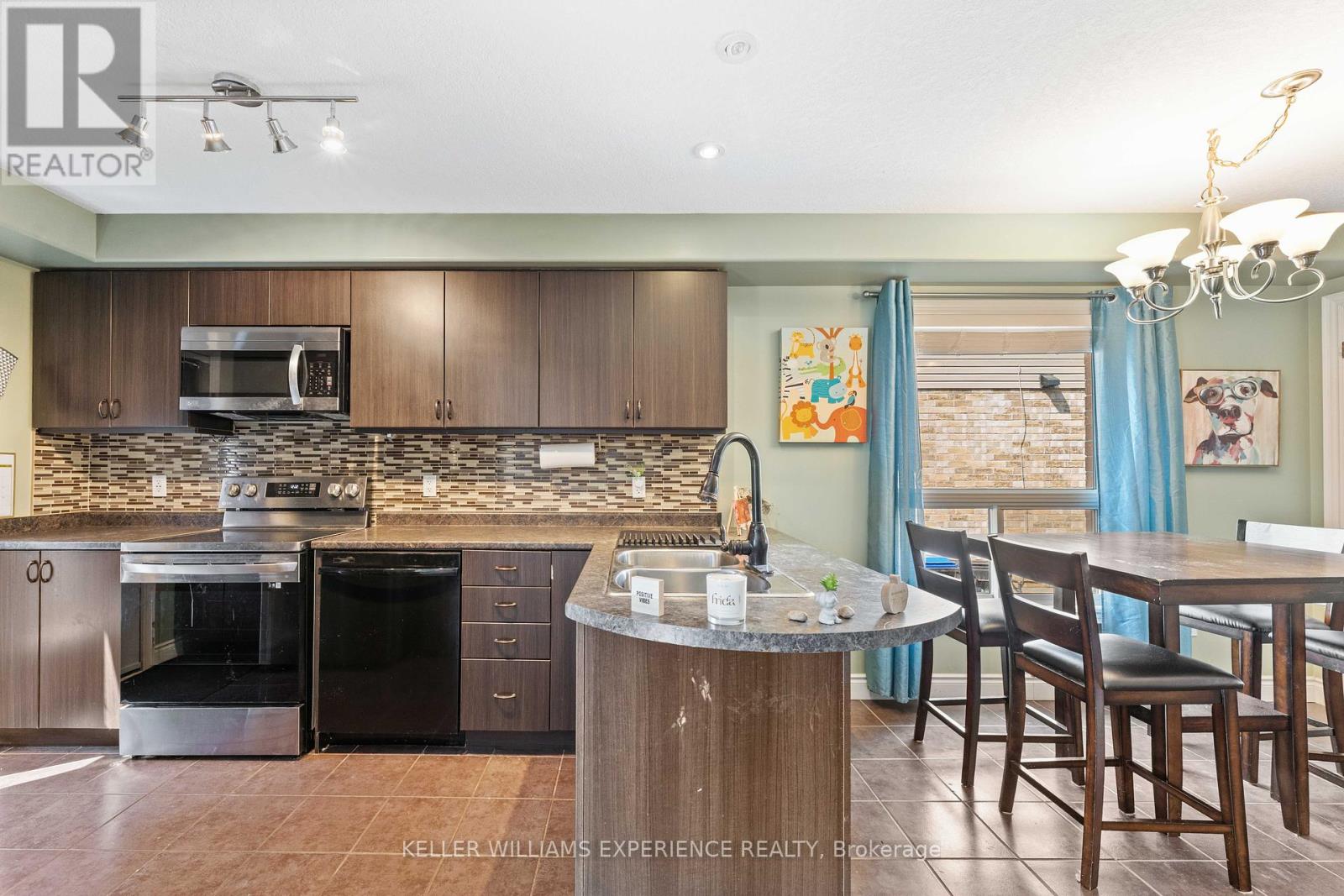 59 Stevenson Street, Essa (Angus), Ontario  L3W 0P4 - Photo 7 - N12350929