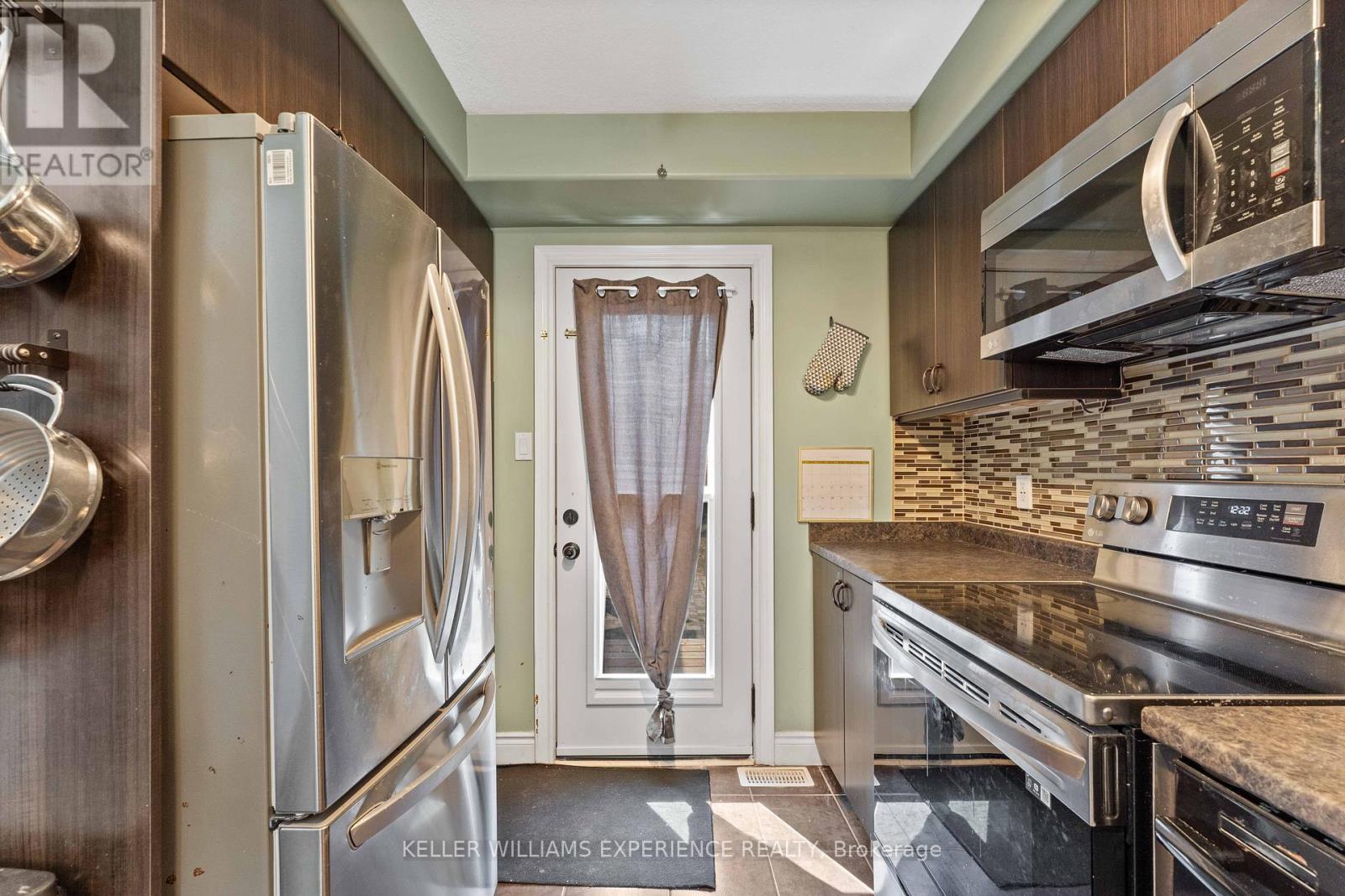 59 Stevenson Street, Essa (Angus), Ontario  L3W 0P4 - Photo 8 - N12350929