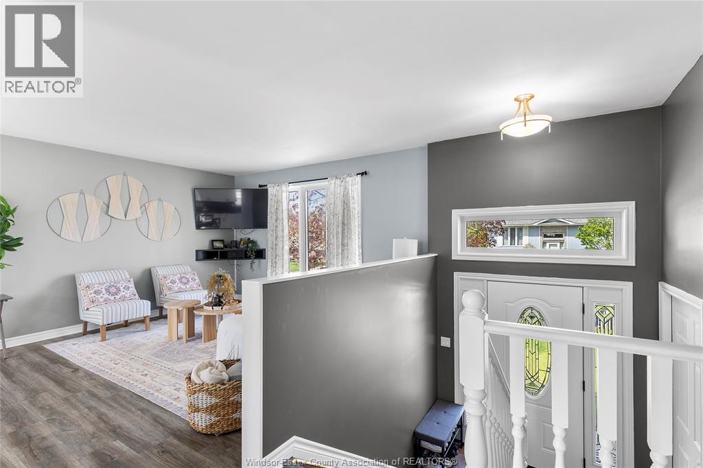 Property at 148 RIVERVIEW image 5
