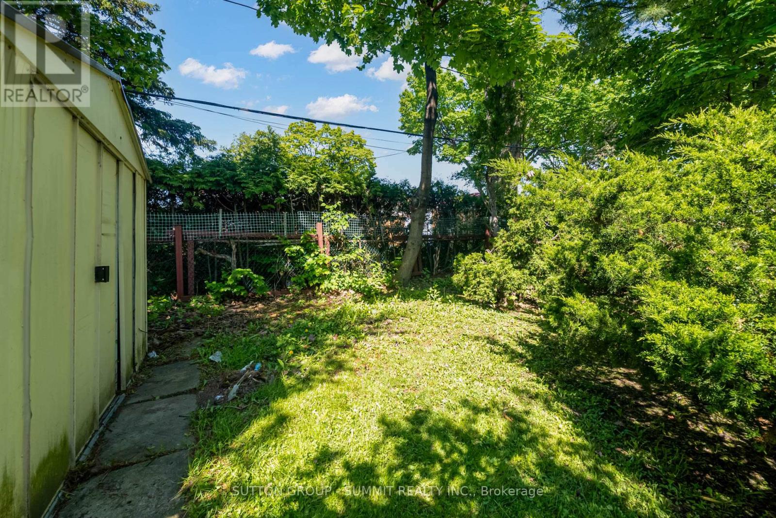 47 Rayside Drive S, Toronto, Ontario  M9C 1S9 - Photo 39 - W12350880