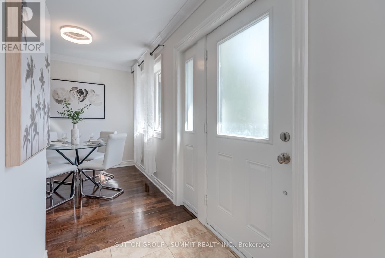 47 Rayside Drive S, Toronto, Ontario  M9C 1S9 - Photo 6 - W12350880