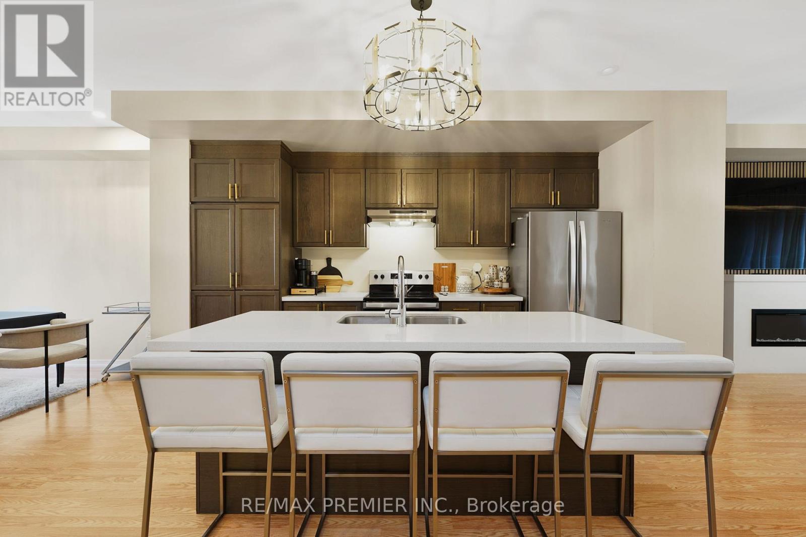 12 Heathrow Lane, Caledon, Ontario  L7E 4M4 - Photo 12 - W12350895