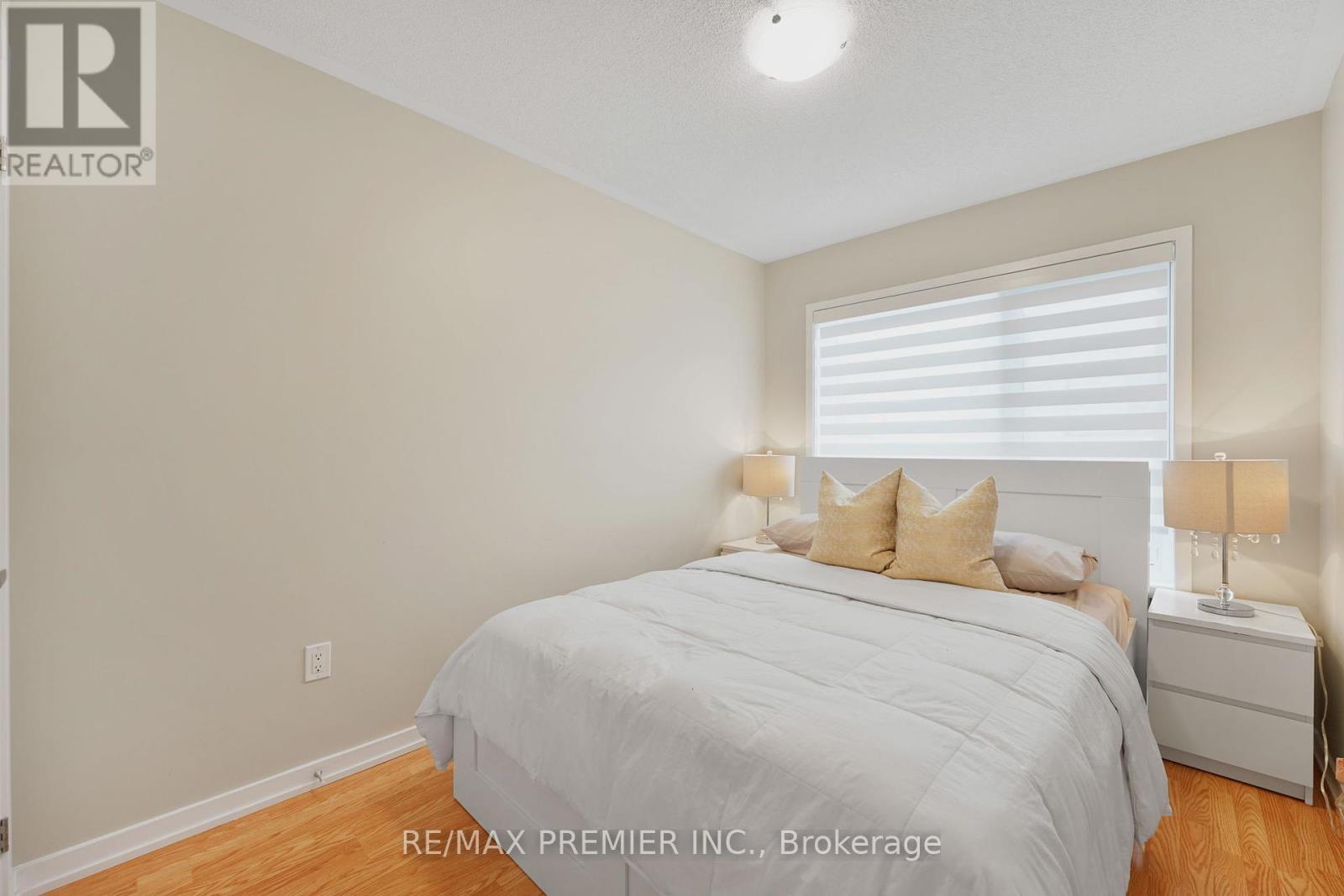 12 Heathrow Lane, Caledon, Ontario  L7E 4M4 - Photo 34 - W12350895