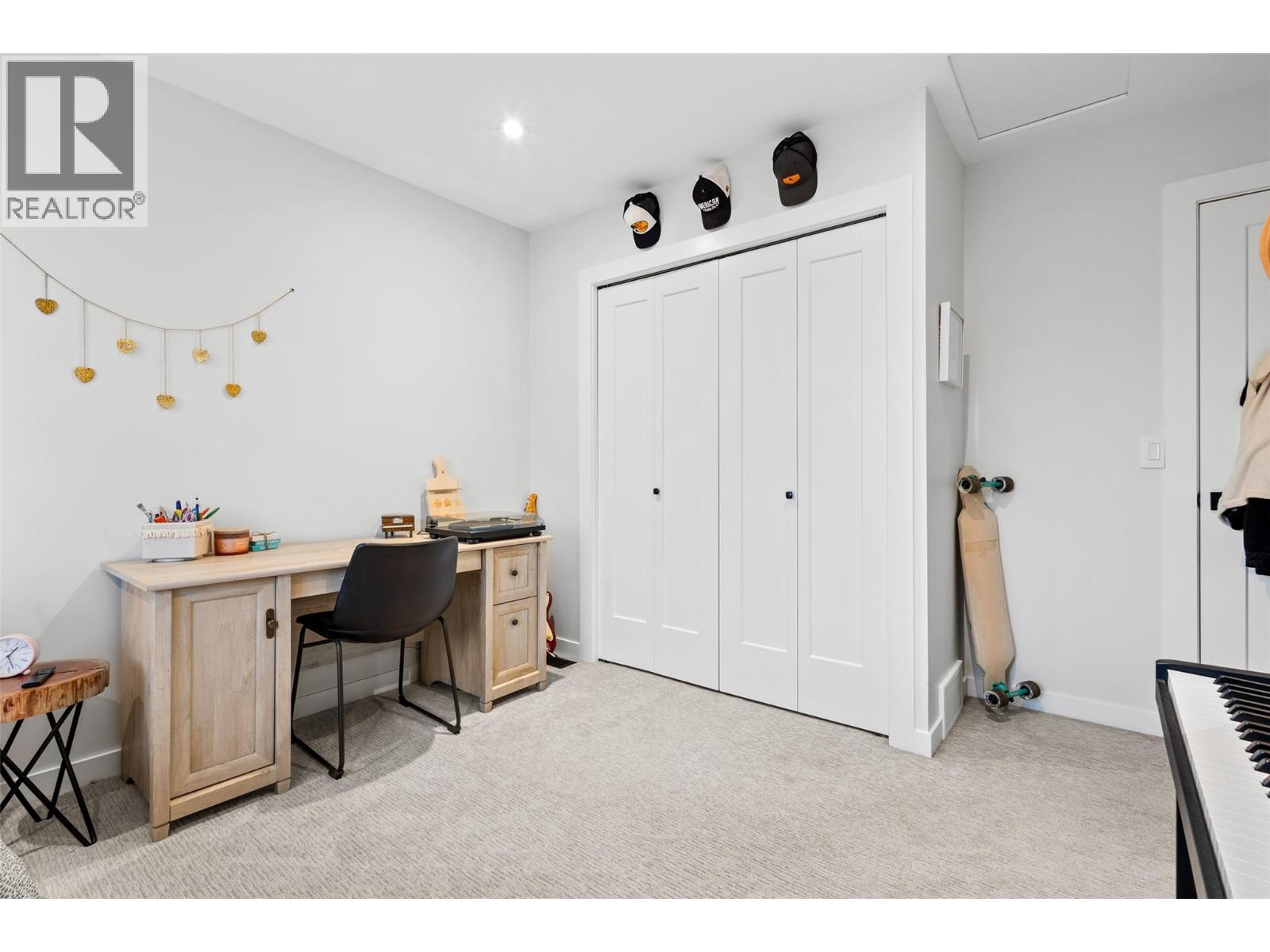 Property at 712 Schafer Road image 2