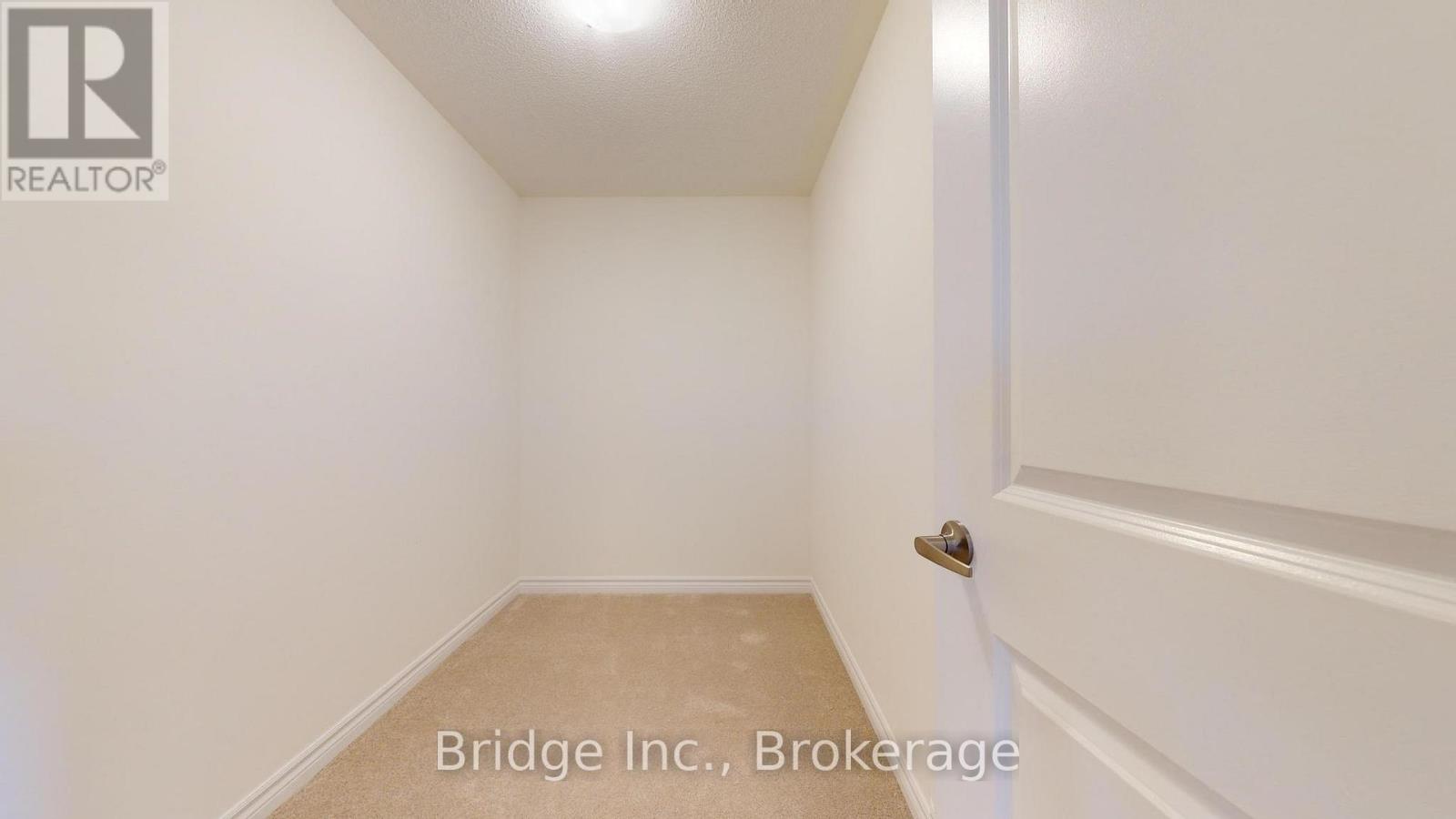 12 Hillcroft Way, Kawartha Lakes, Ontario  K0M 1A0 - Photo 6 - X12350931