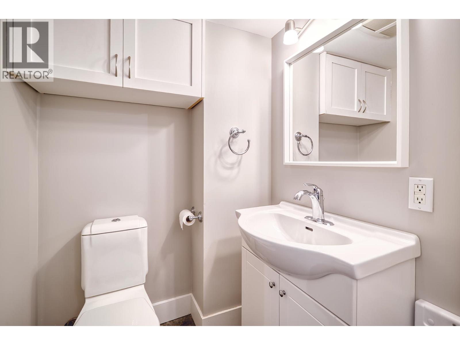 4631 Whitaker Road, Sechelt, British Columbia  V7Z 0E4 - Photo 25 - R3038014