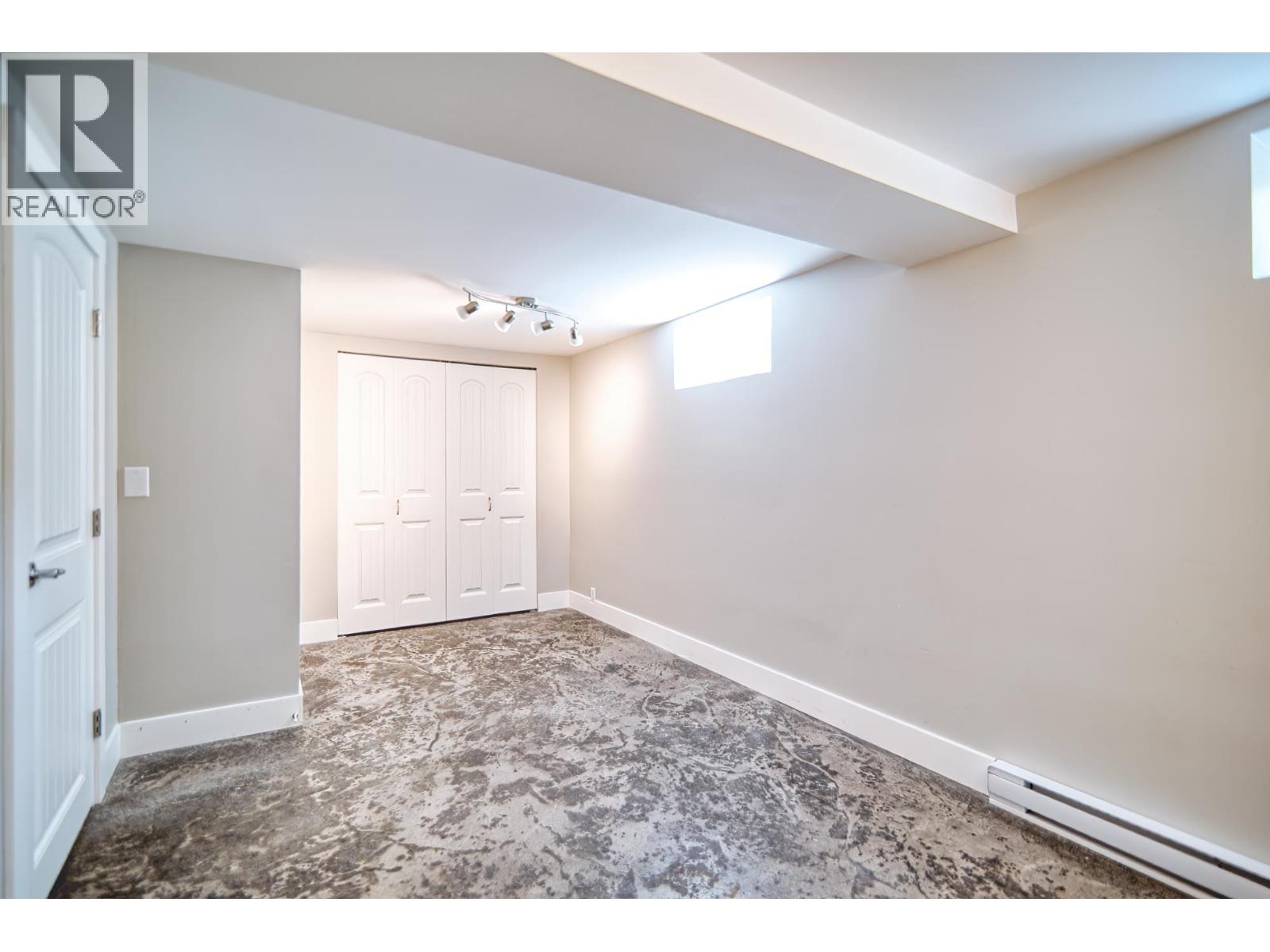 4631 Whitaker Road, Sechelt, British Columbia  V7Z 0E4 - Photo 29 - R3038014