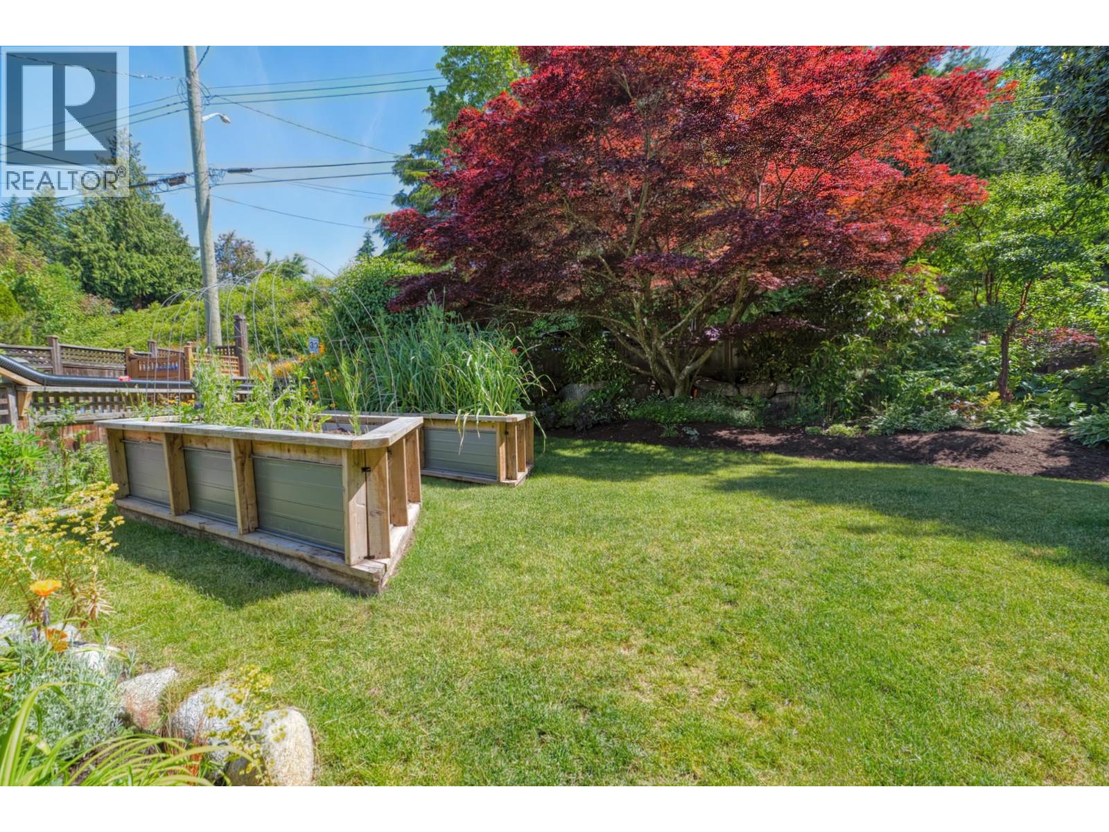 4631 Whitaker Road, Sechelt, British Columbia  V7Z 0E4 - Photo 35 - R3038014