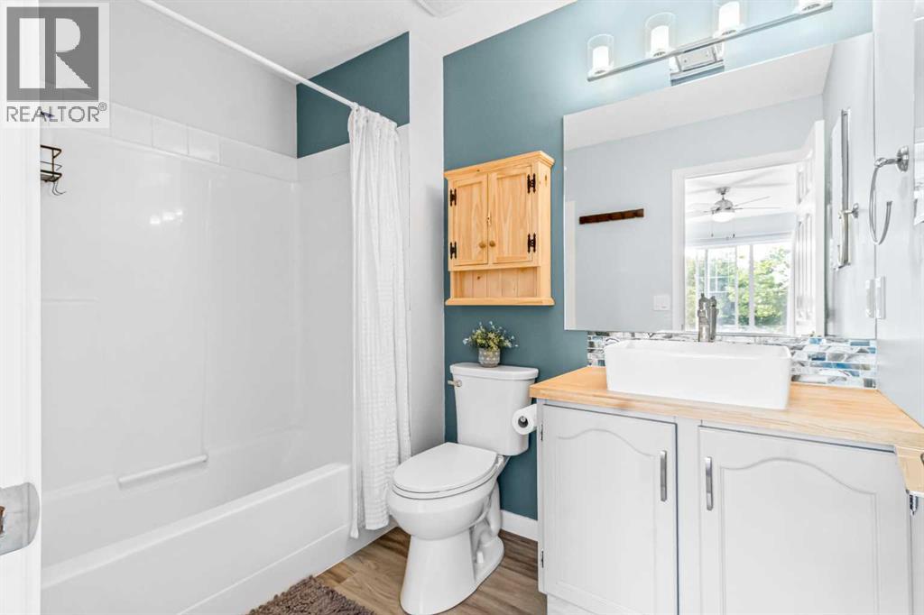 73 Hidden Creek Rise Nw, Calgary, Alberta  T3A 6L3 - Photo 32 - A2246530