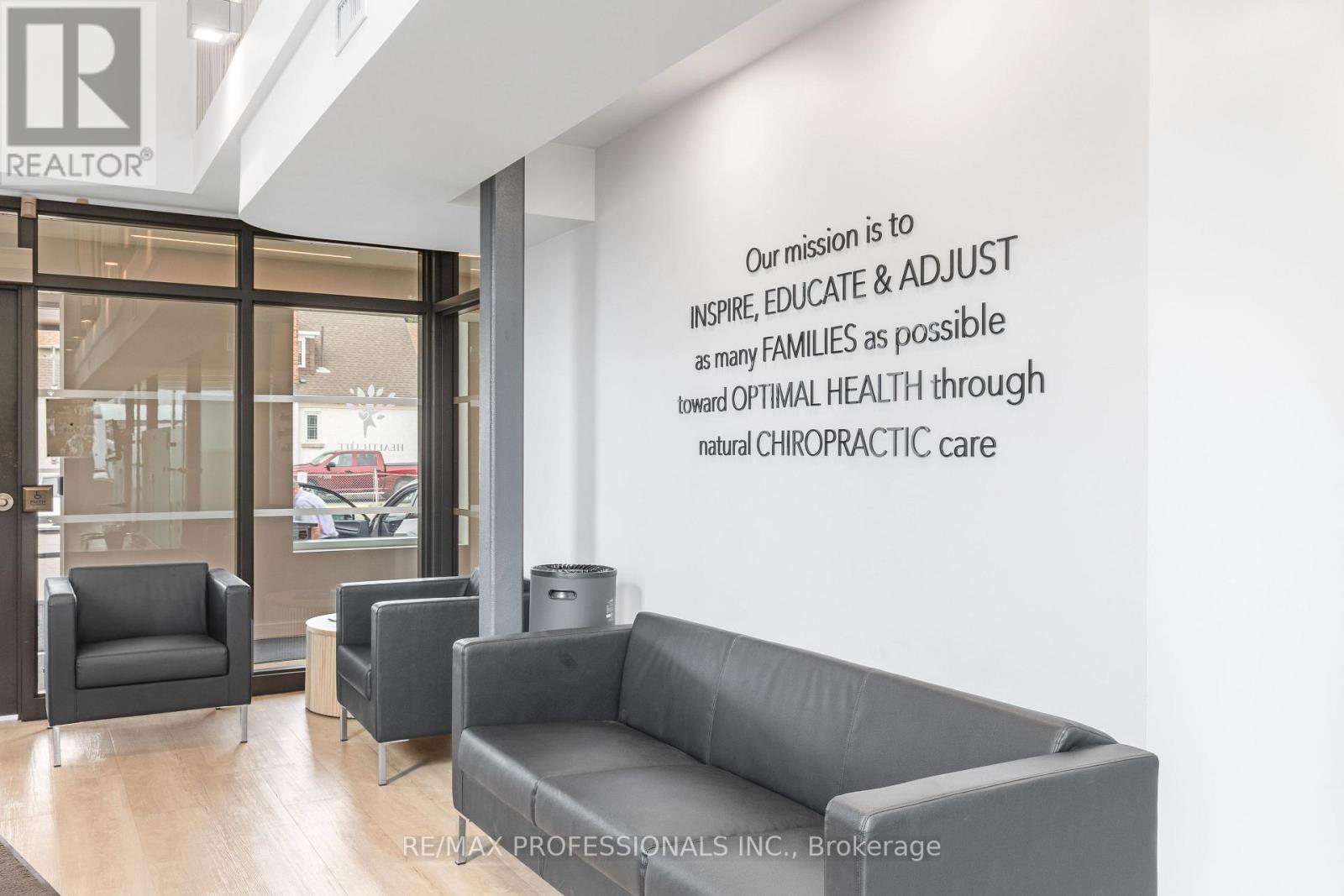 2nd Floor - 430 Browns Line, Toronto, Ontario  M8W 3T9 - Photo 18 - W12350433