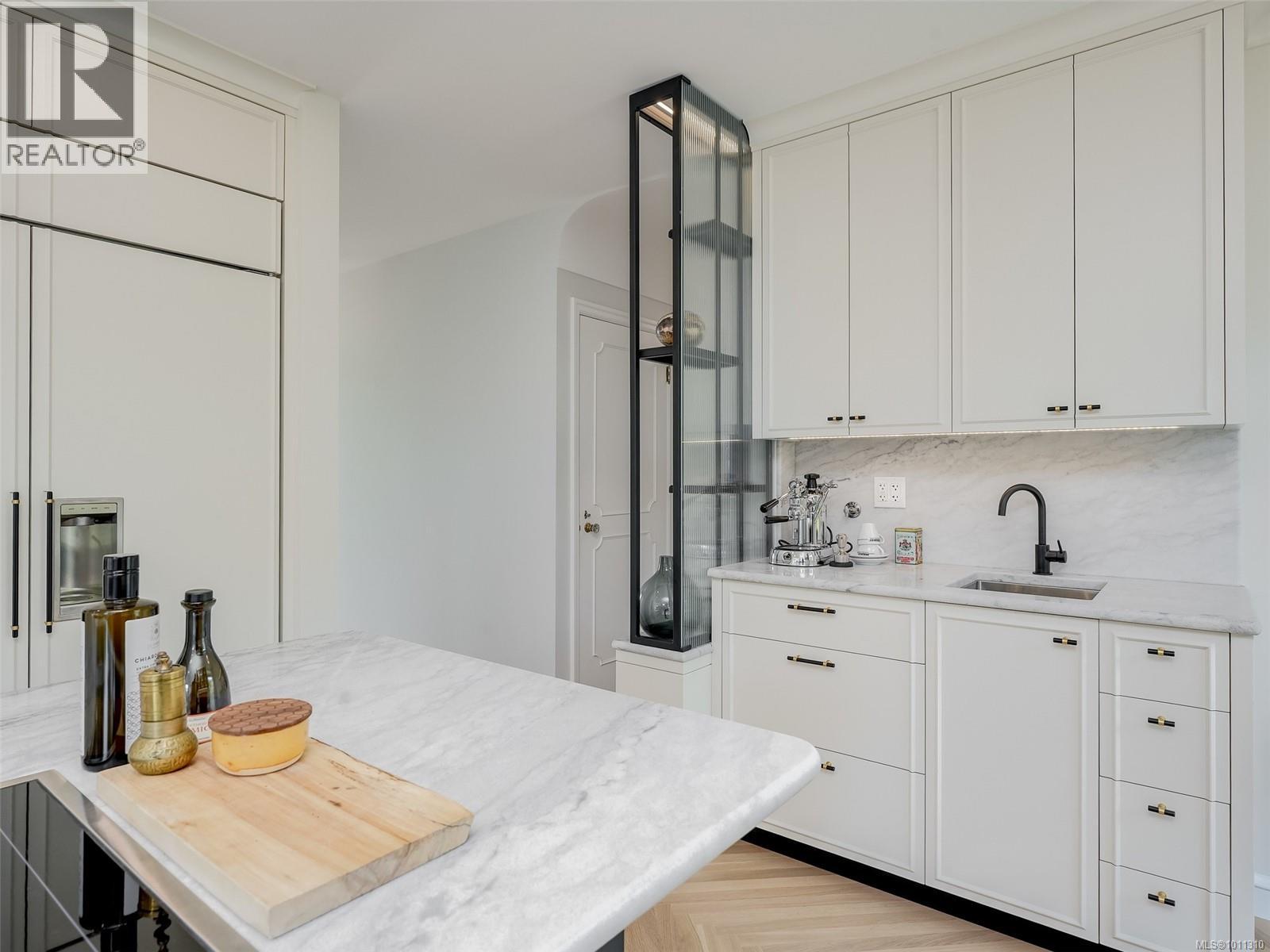 100 King George Terr, Oak Bay, British Columbia  V8S 2J9 - Photo 15 - 1011310