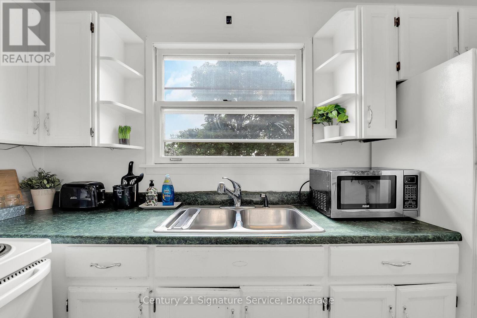 17 Fleming Avenue W, Brampton, Ontario  L6Y 1J9 - Photo 12 - W12342900