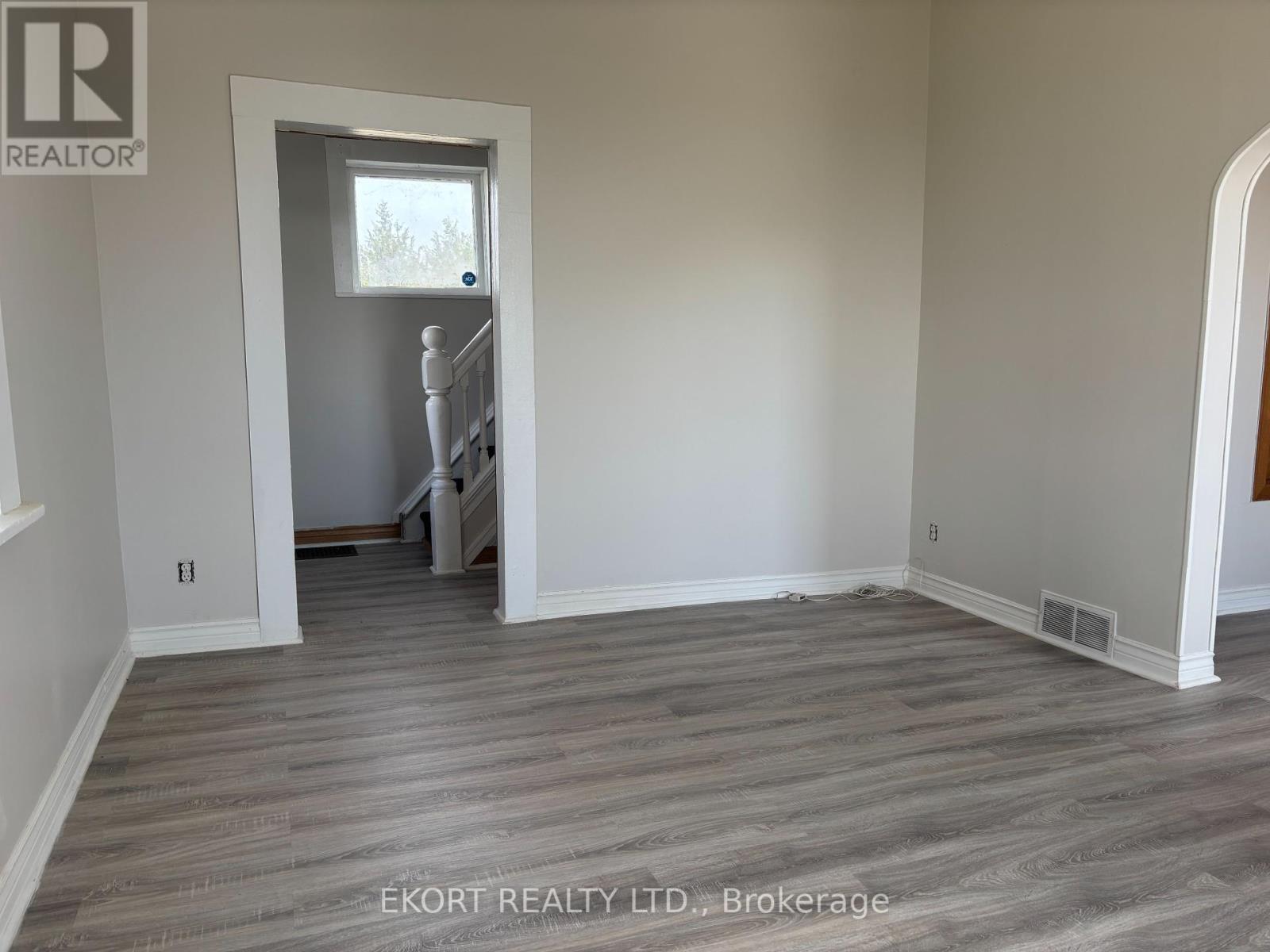 533 Avonlough Road, Belleville, Ontario  K8N 4Z2 - Photo 8 - X12351118