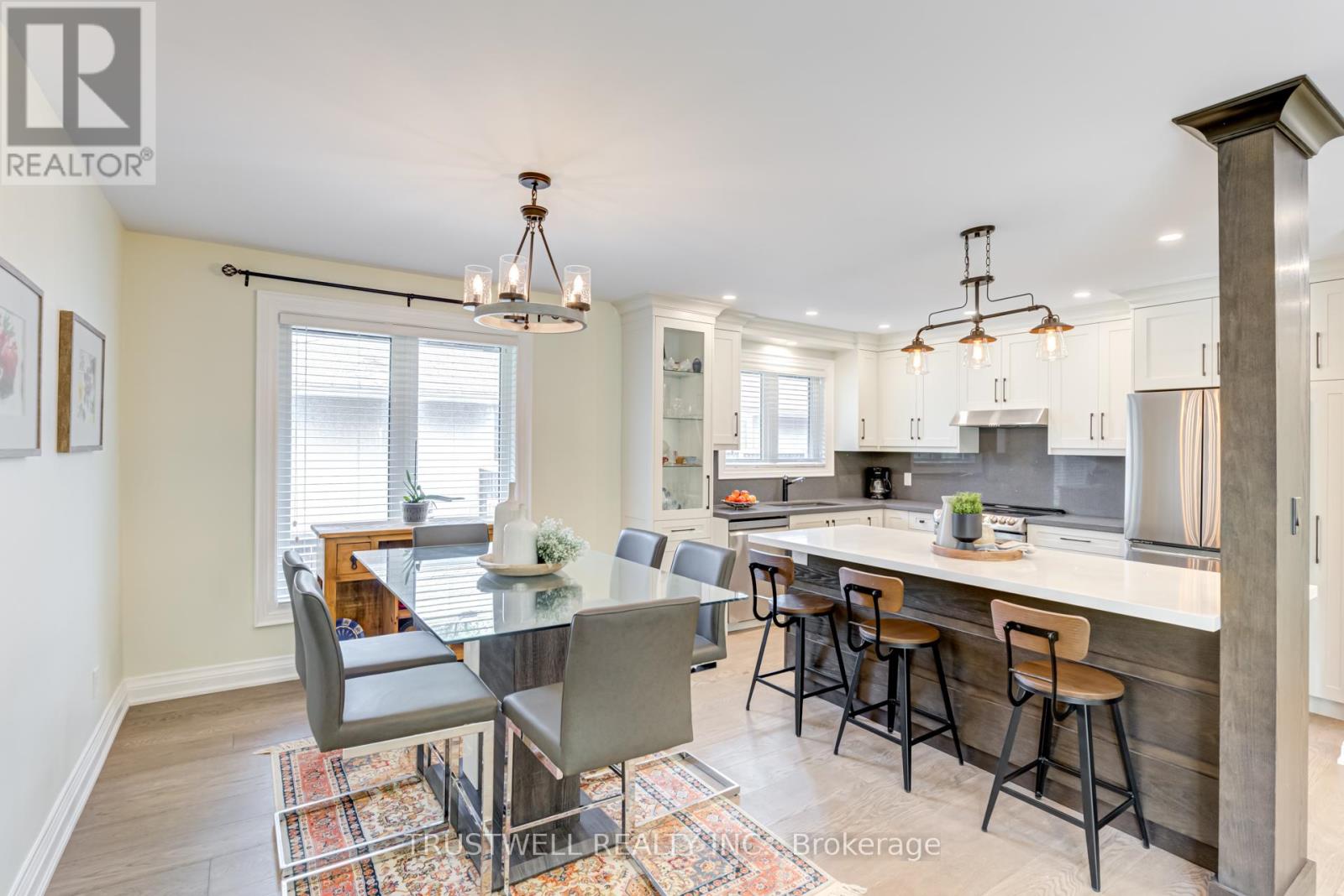 101 Wincott Drive, Toronto (Kingsview Village-The Westway), Ontario  M9R 2P5 - Photo 17 - W12351034