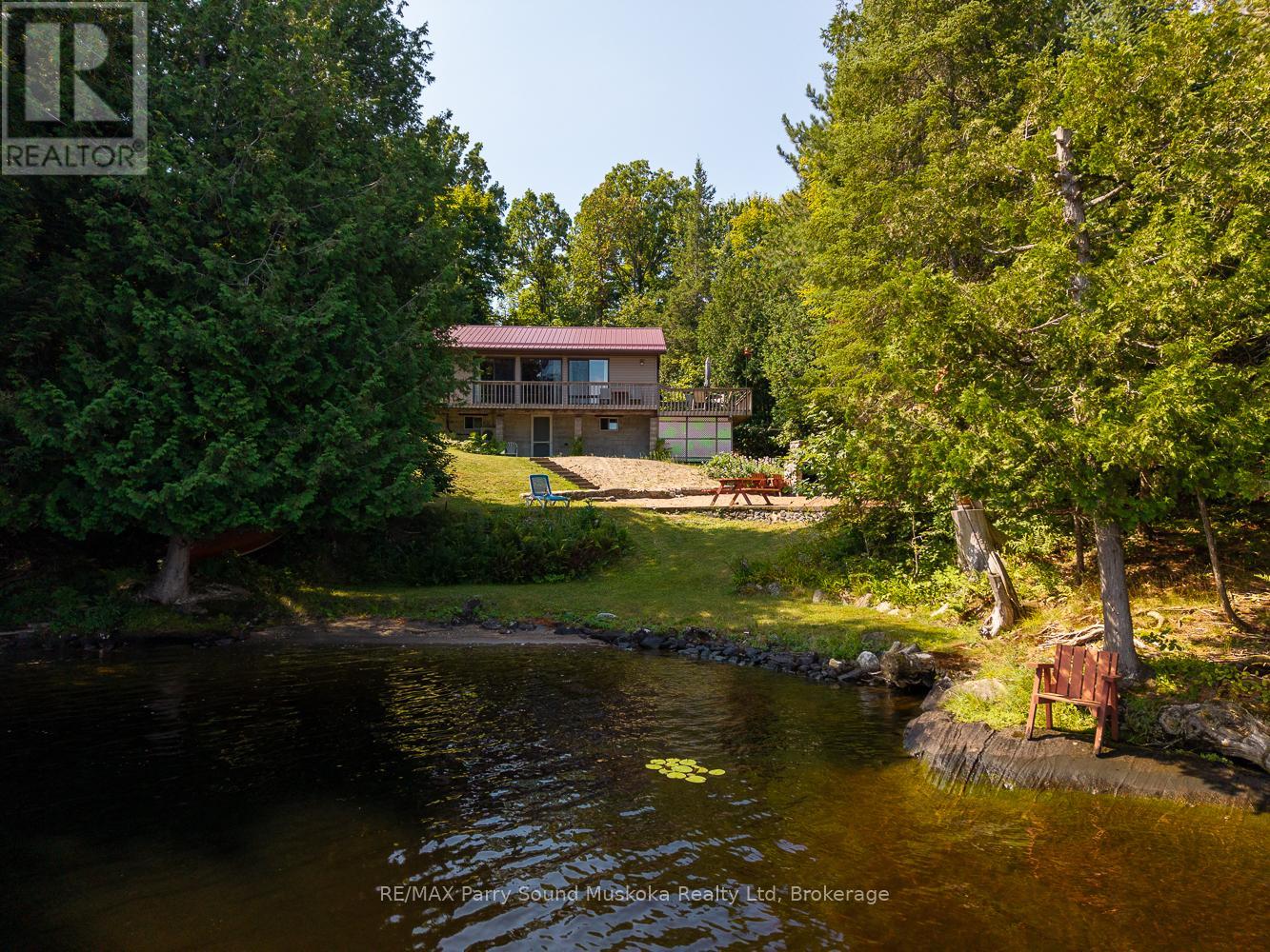 28 Stormy Point Road, Mckellar, Ontario P2A 0B5 - Photo 11 - X12351101