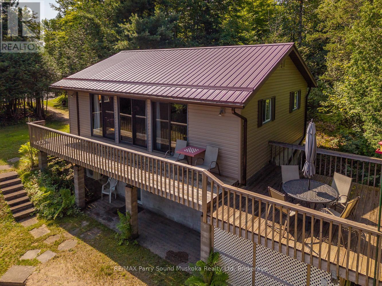 28 Stormy Point Road, Mckellar, Ontario P2A 0B5 - Photo 24 - X12351101