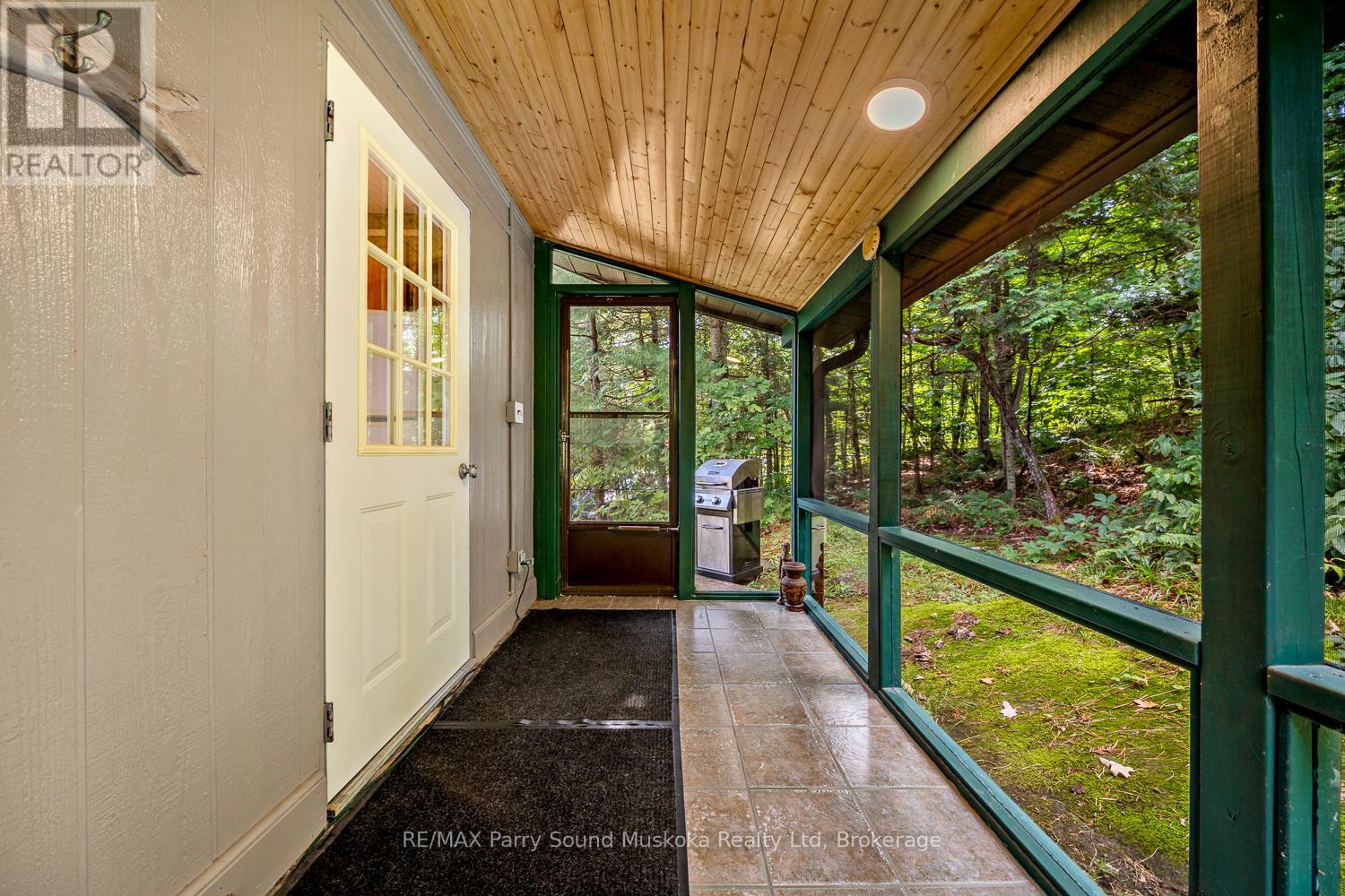 28 Stormy Point Road, Mckellar, Ontario P2A 0B5 - Photo 26 - X12351101