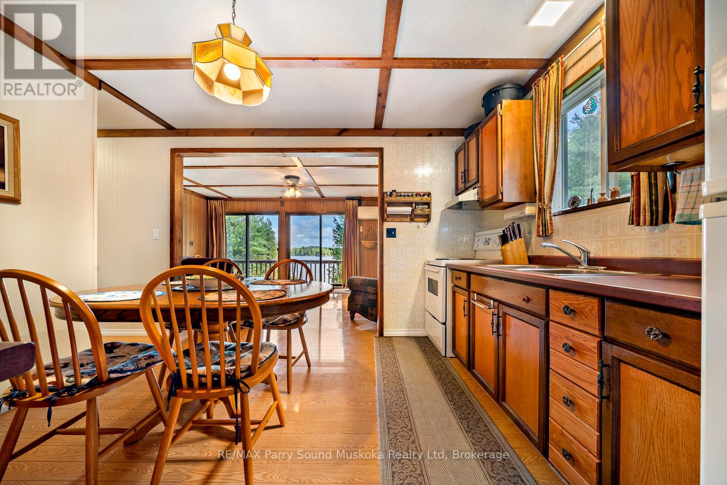 28 Stormy Point Road, Mckellar, Ontario P2A 0B5 - Photo 27 - X12351101