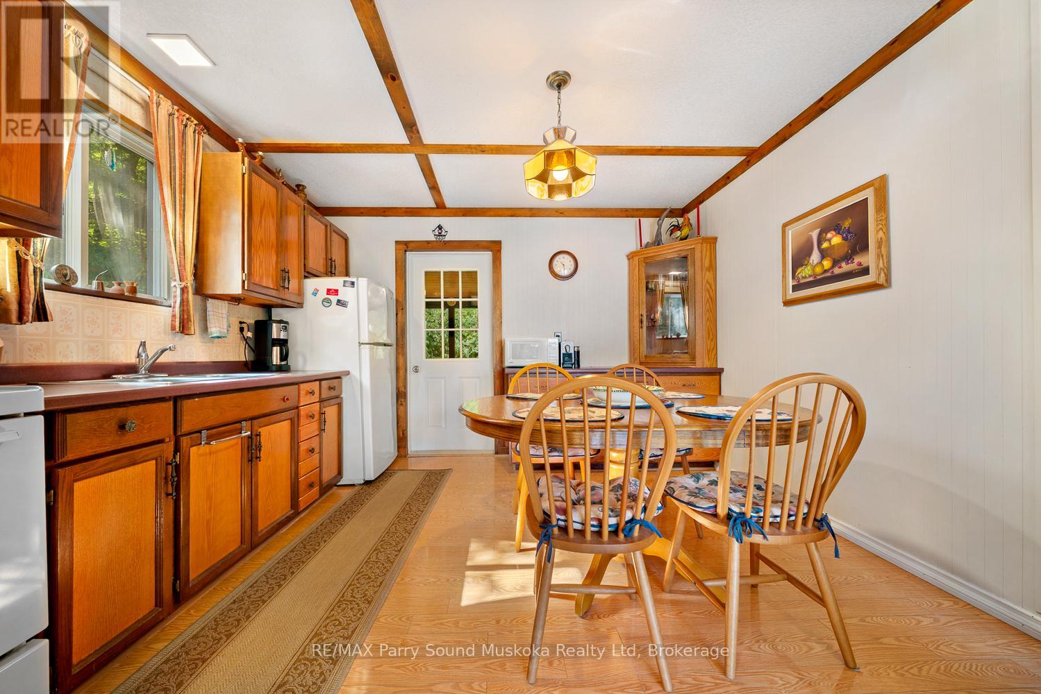 28 Stormy Point Road, Mckellar, Ontario P2A 0B5 - Photo 29 - X12351101