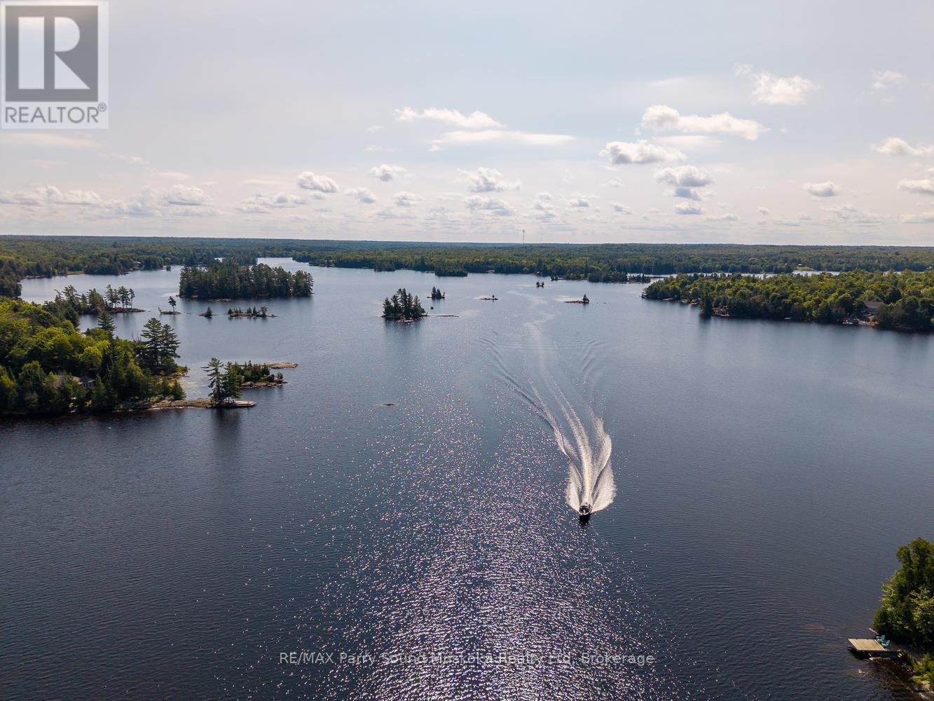 28 Stormy Point Road, Mckellar, Ontario P2A 0B5 - Photo 4 - X12351101