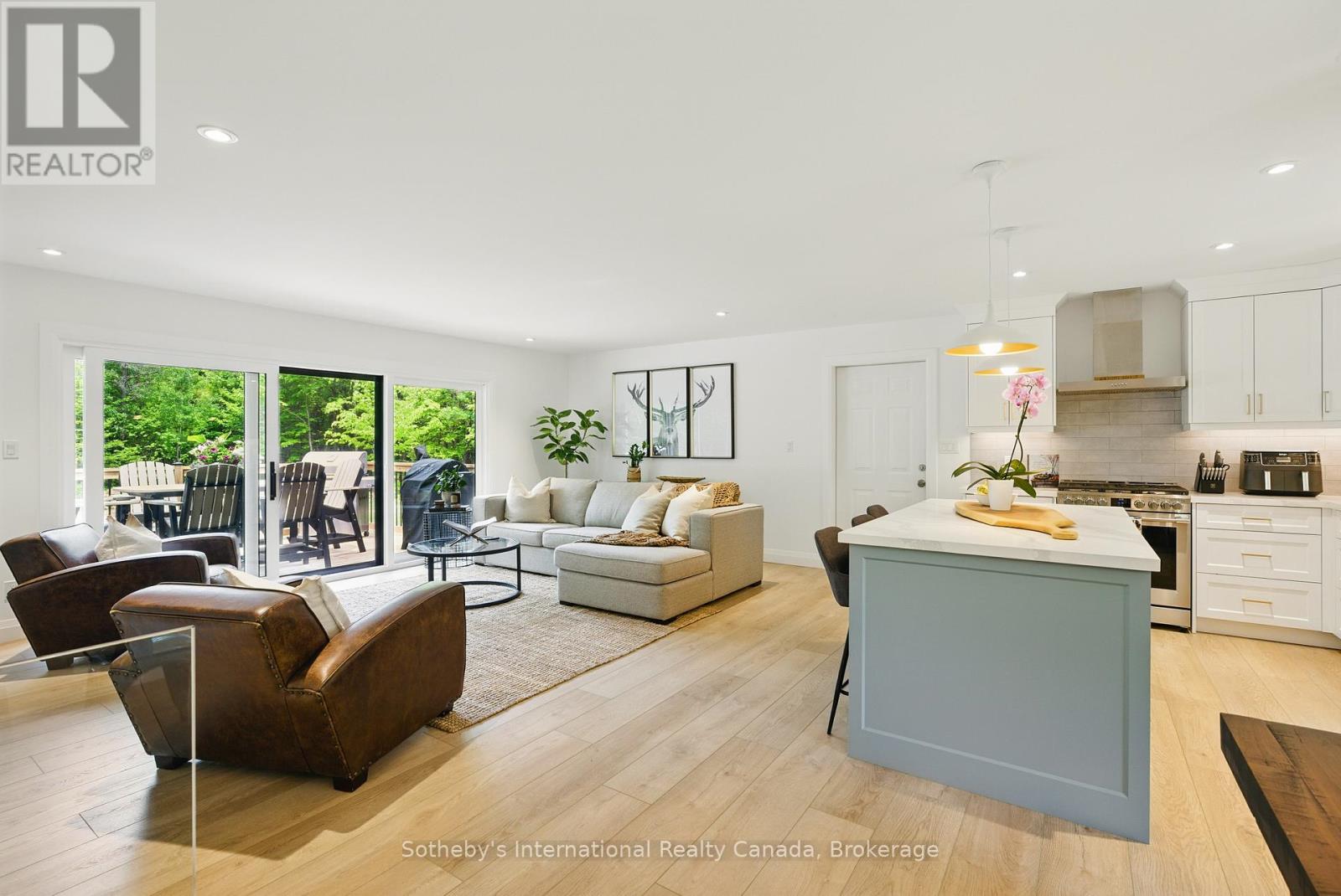 348 Fowlers Road, Huntsville, Ontario P1H 2N5 - Photo 10 - X12351146