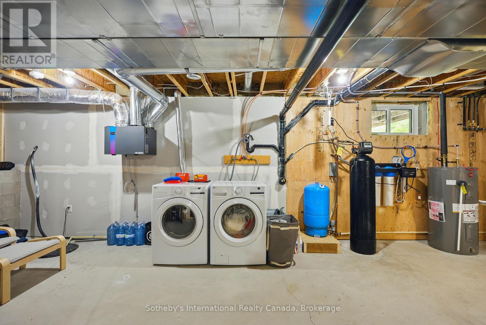 348 Fowlers Road, Huntsville, Ontario P1H 2N5 - Photo 33 - X12351146