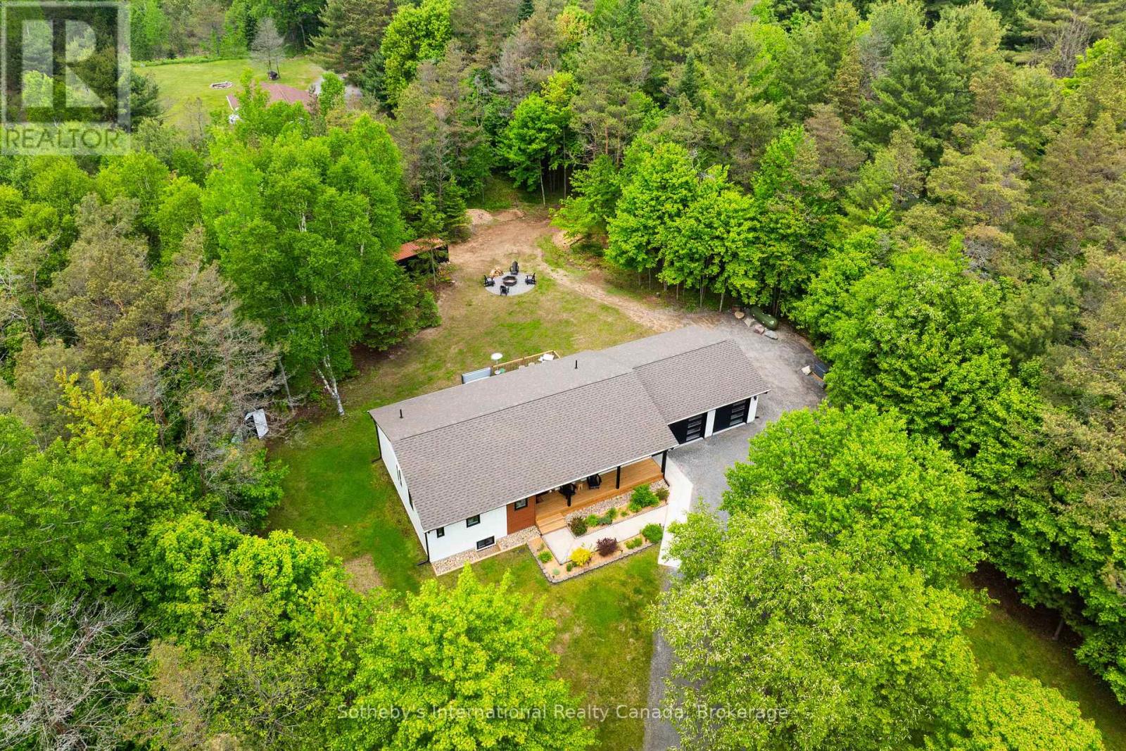 348 Fowlers Road, Huntsville, Ontario P1H 2N5 - Photo 4 - X12351146