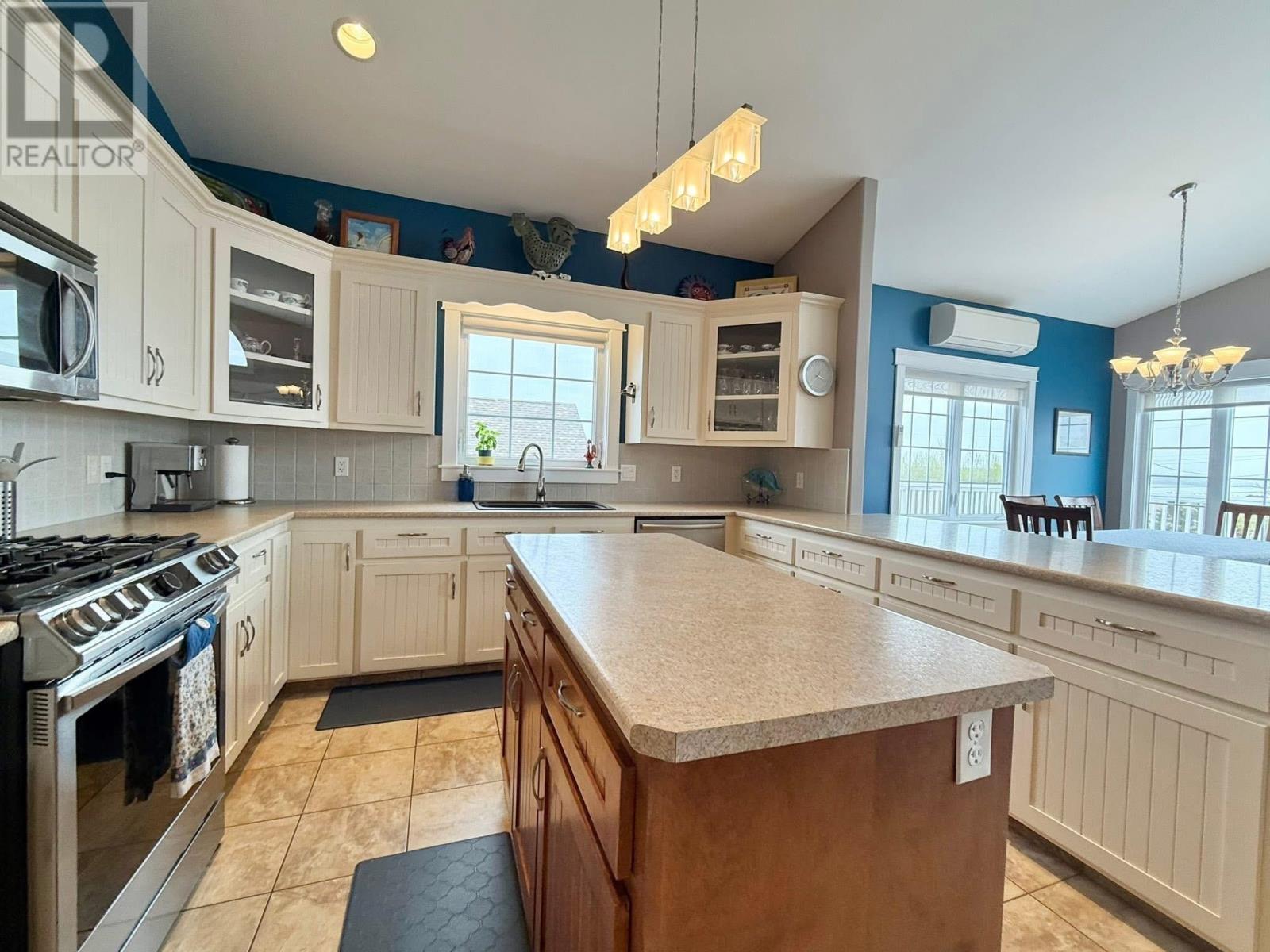 31 Lantern Hill Drive, North Rustico, Prince Edward Island  C0A 1N0 - Photo 11 - 202511520