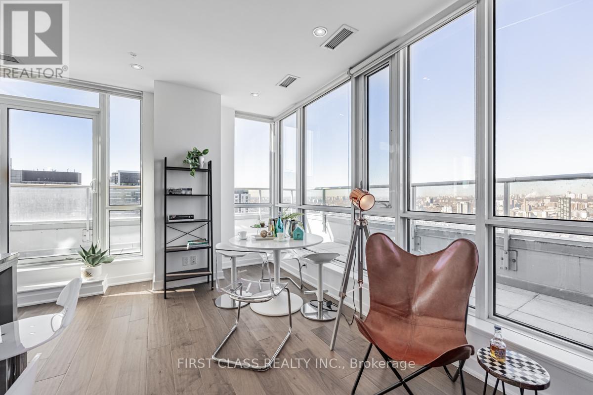 4104 - 30 Nelson Street, Toronto, Ontario  M5V 0H5 - Photo 4 - C12351106