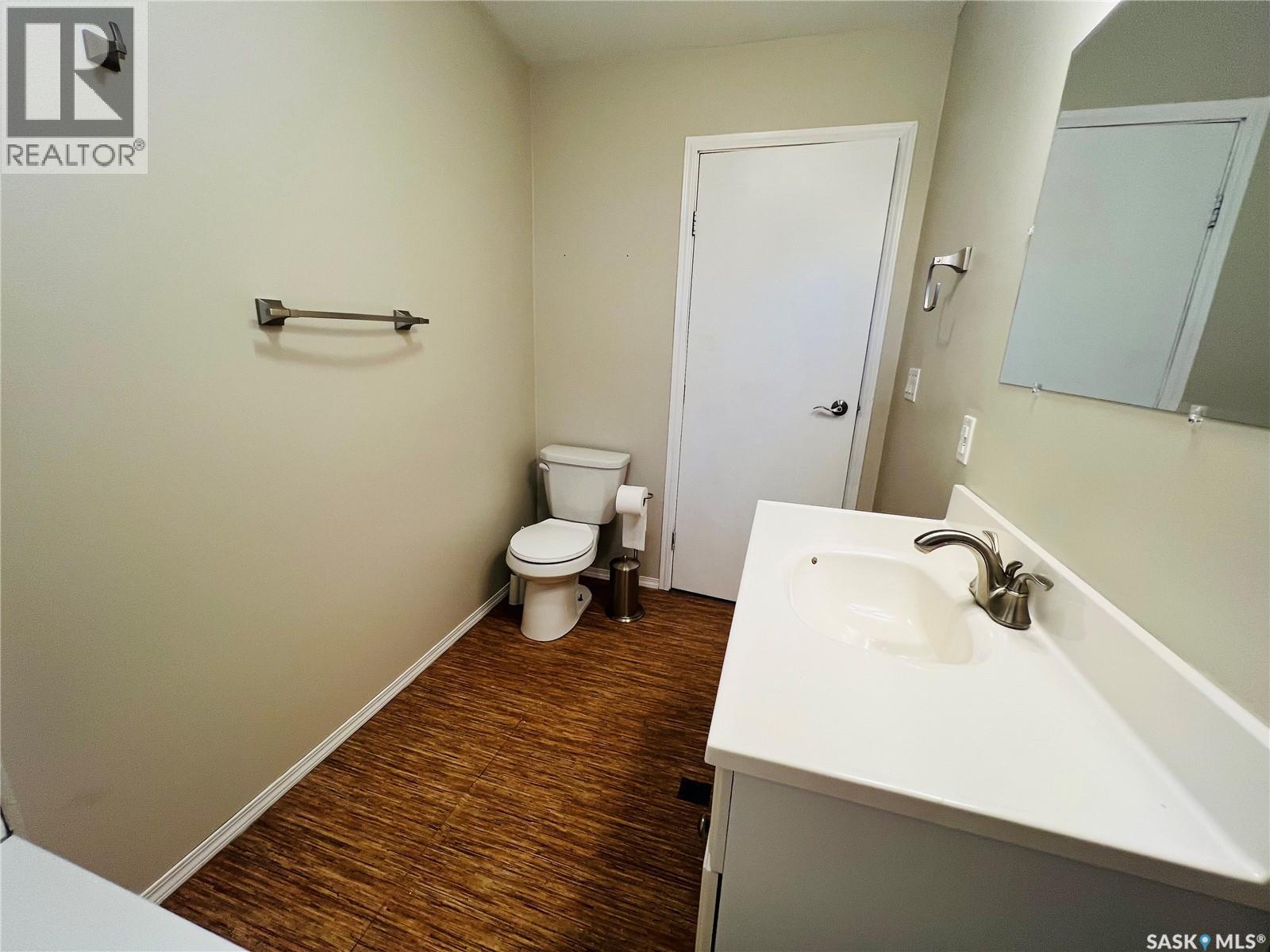 9 11th Avenue Se, Swift Current, Saskatchewan  S9H 3R4 - Photo 16 - SK015931