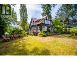 1107 ROBERTSON Avenue, nelson, British Columbia