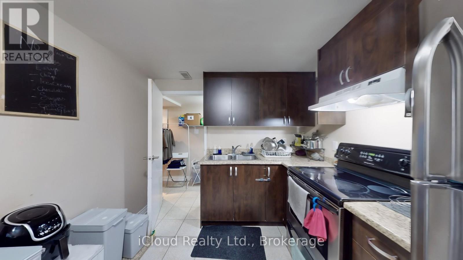 169 Fennamore Terrace, Milton, Ontario  L9T 0Y3 - Photo 44 - W12332201