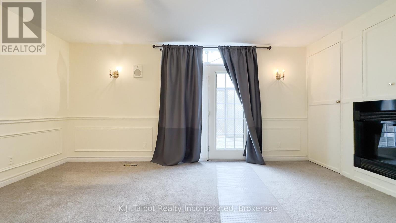 164 Courthouse Square, Goderich, Ontario N7A 1N1 - Photo 25 - X12350842