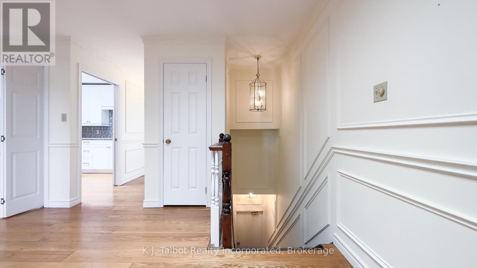 164 Courthouse Square, Goderich, Ontario N7A 1N1 - Photo 35 - X12350842