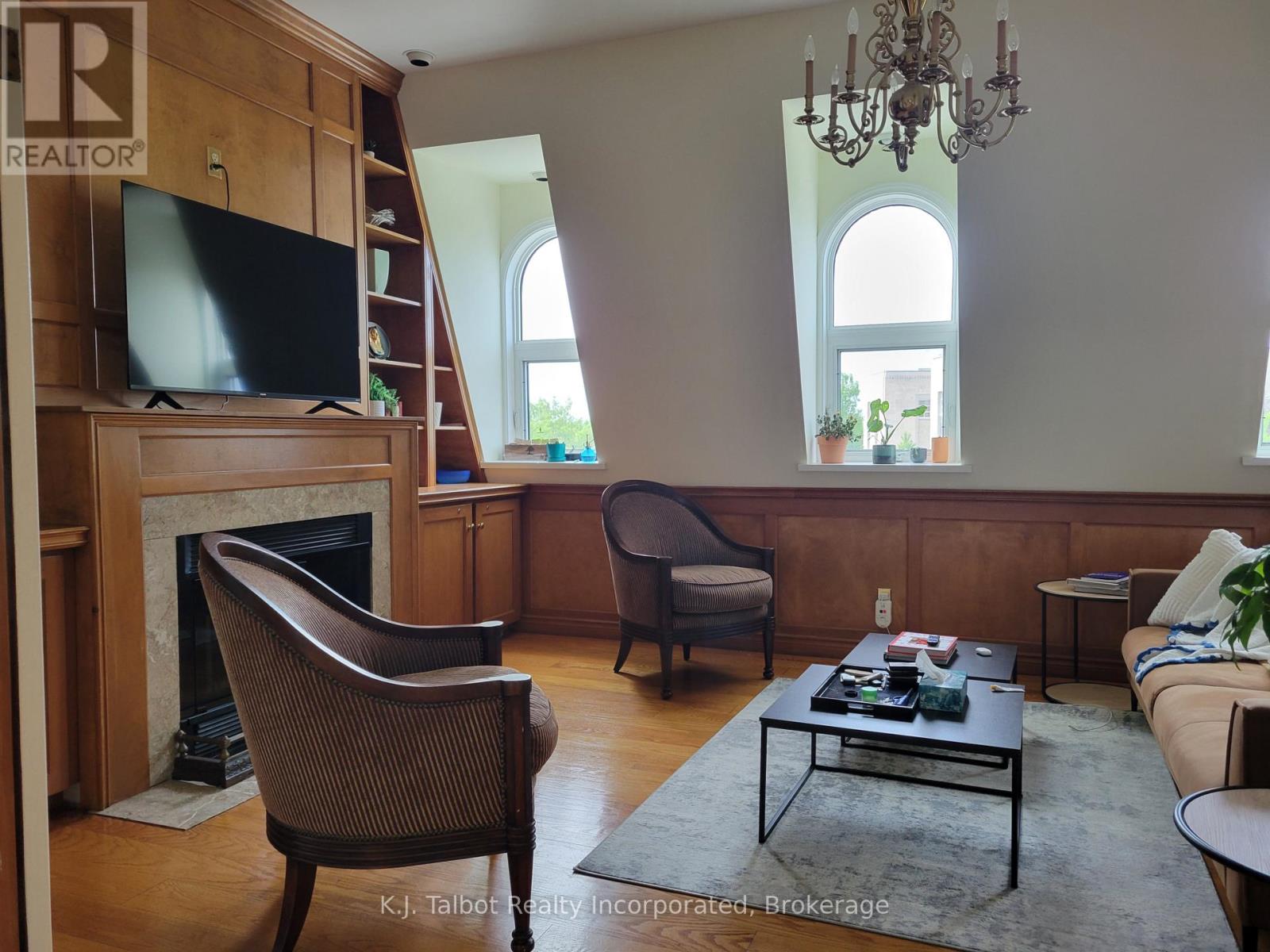 164 Courthouse Square, Goderich, Ontario N7A 1N1 - Photo 41 - X12350842