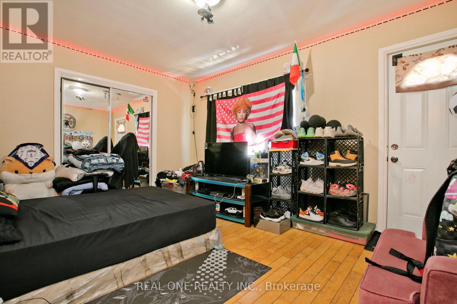 1702 Jane Street, Toronto, Ontario  M9N 2S4 - Photo 22 - W12351144