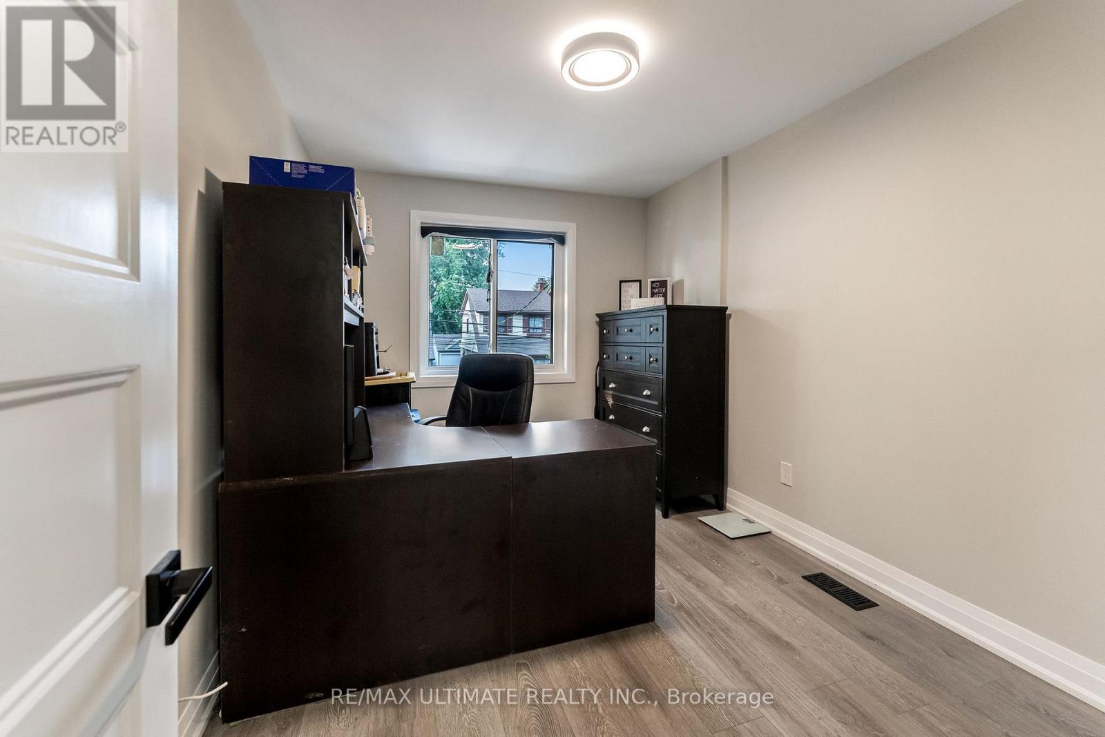 47 Mahoney Avenue, Toronto (Mount Dennis), Ontario  M6M 2H5 - Photo 28 - W12351135