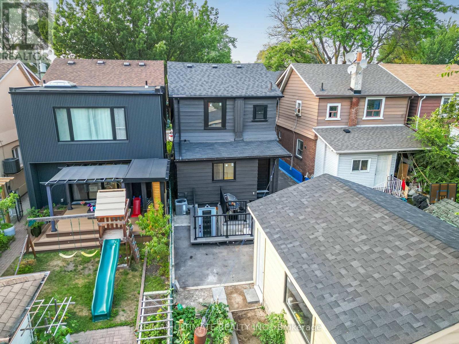 47 Mahoney Avenue, Toronto (Mount Dennis), Ontario  M6M 2H5 - Photo 46 - W12351135