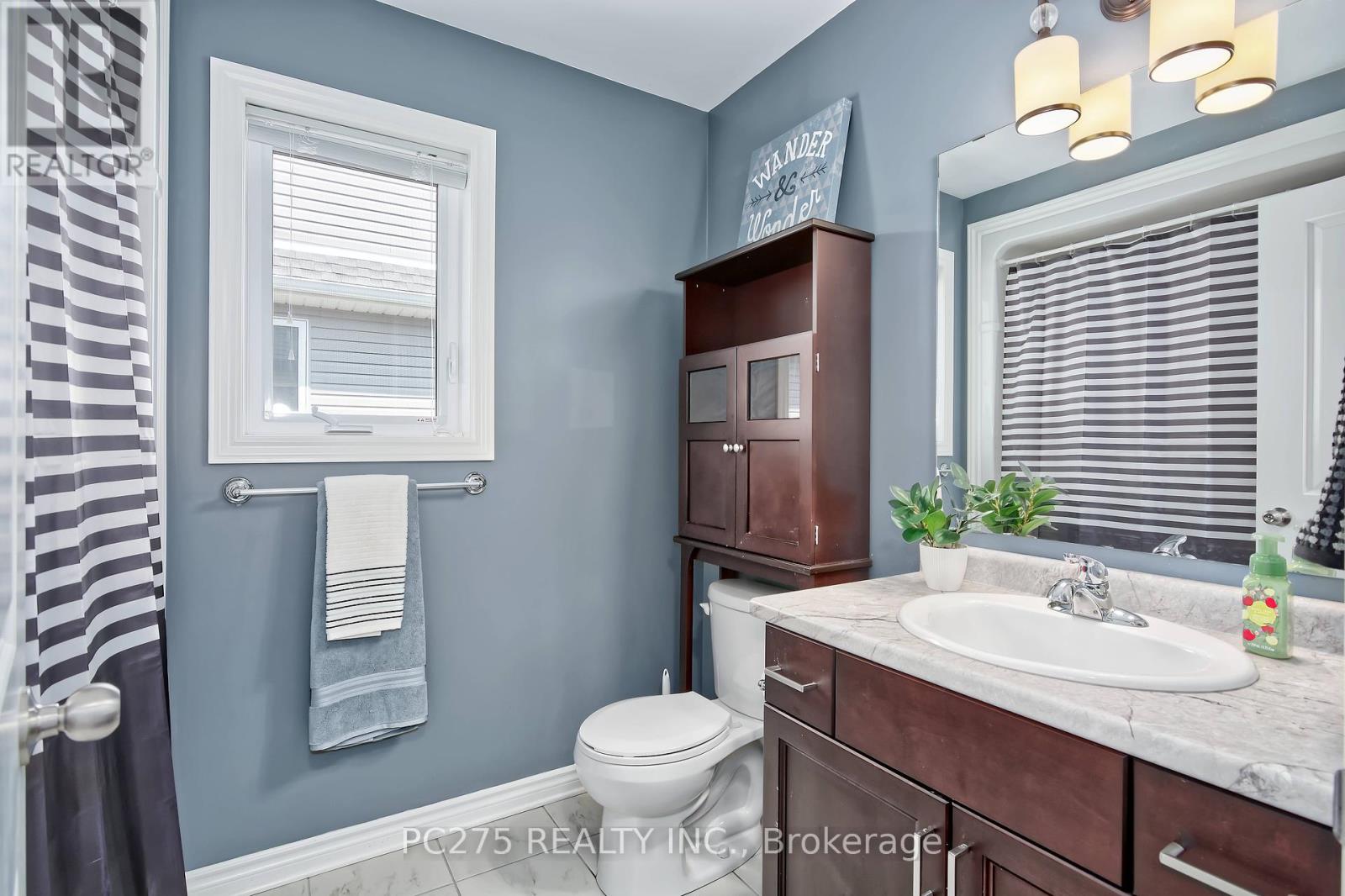20 Honey Bend, St. Thomas, Ontario  N5P 3S6 - Photo 24 - X12351192