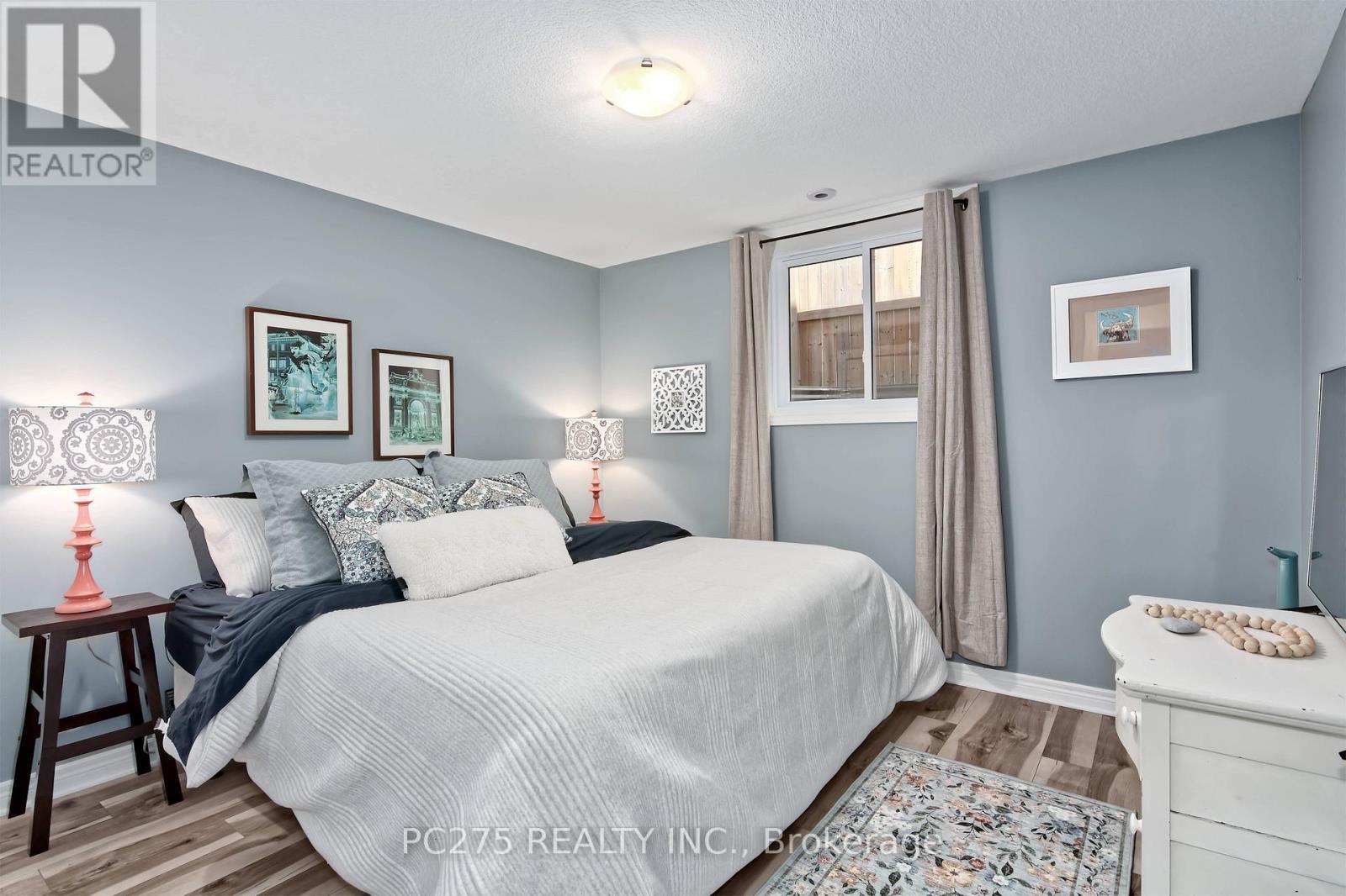 20 Honey Bend, St. Thomas, Ontario  N5P 3S6 - Photo 28 - X12351192