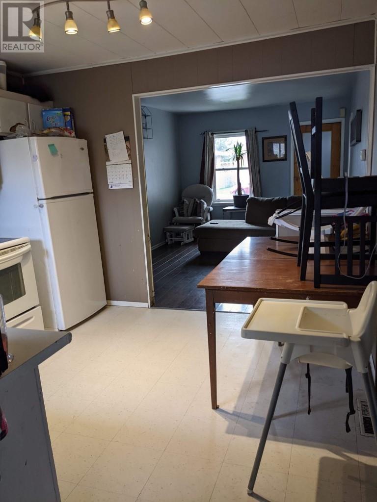 202 Cumming St, Thunder Bay, Ontario  P7C 1N7 - Photo 4 - TB252517