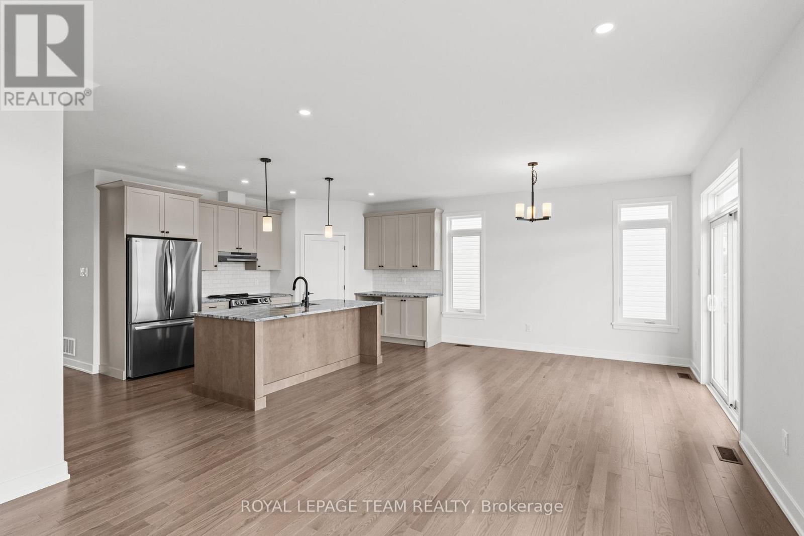 1020 Moore Street, Brockville, Ontario  K6V 7N1 - Photo 20 - X12351158