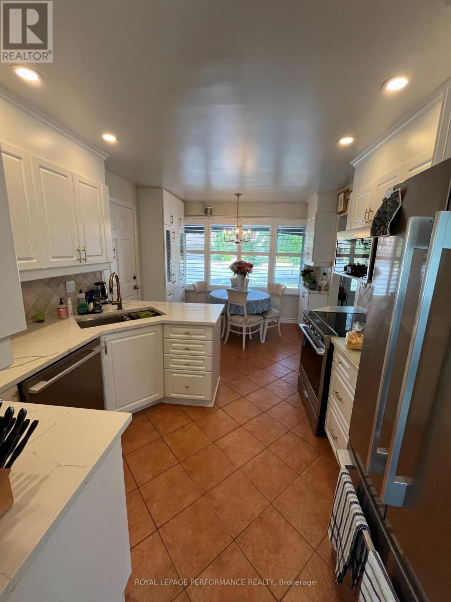 14 Riverbrook Road, Ottawa, Ontario  K2H 7W6 - Photo 48 - X12351177