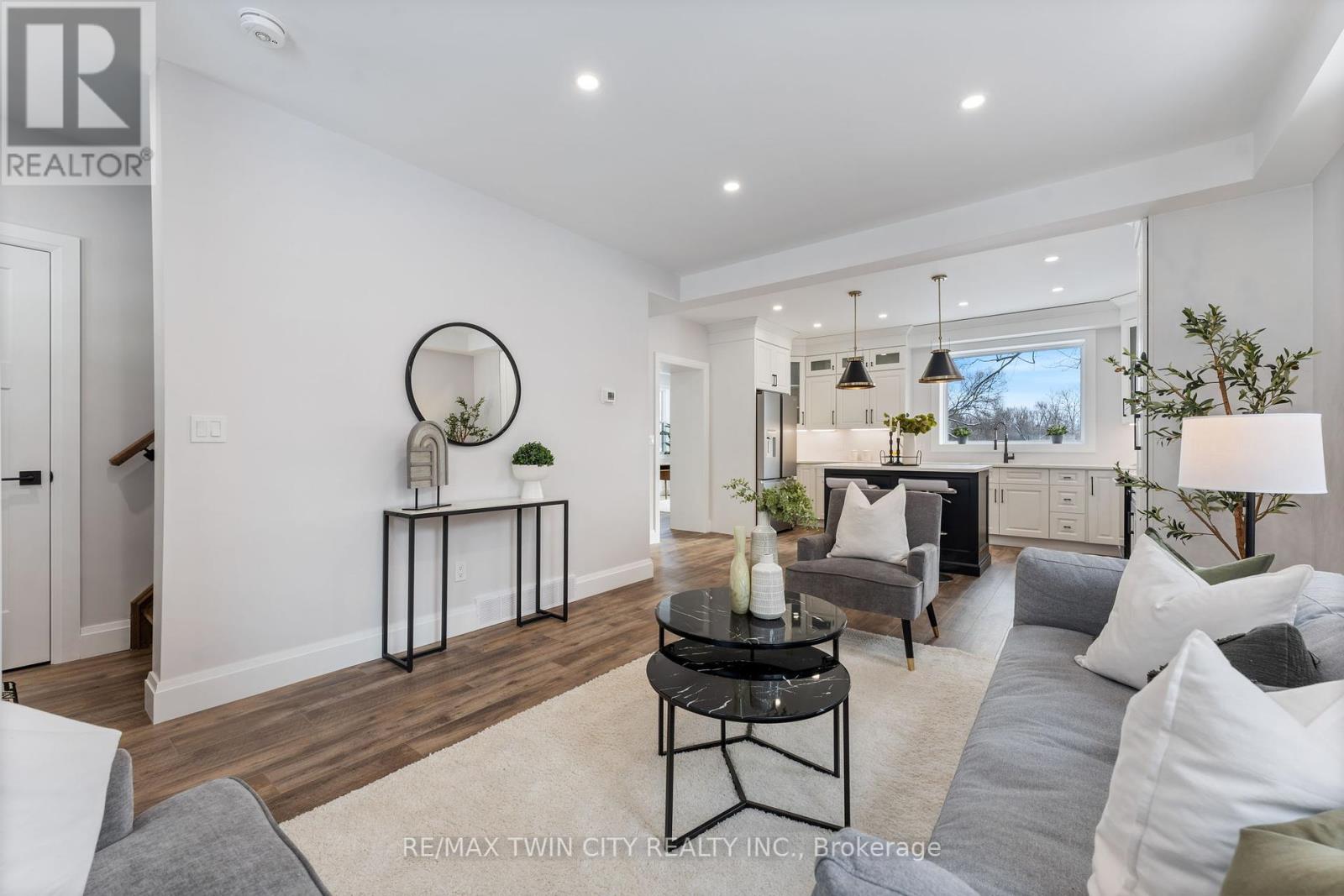 351 Fountain Street S, Cambridge, Ontario  N3H 1J2 - Photo 8 - X12351130