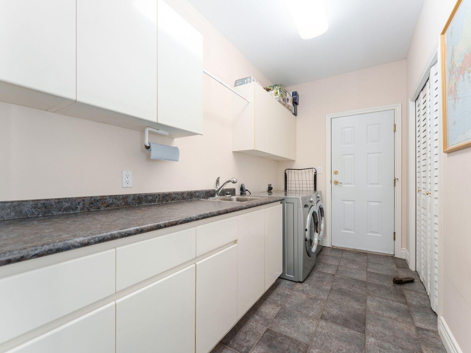 3412 Canterbury Drive, Surrey, British Columbia  V3Z 0G8 - Photo 26 - R3037845