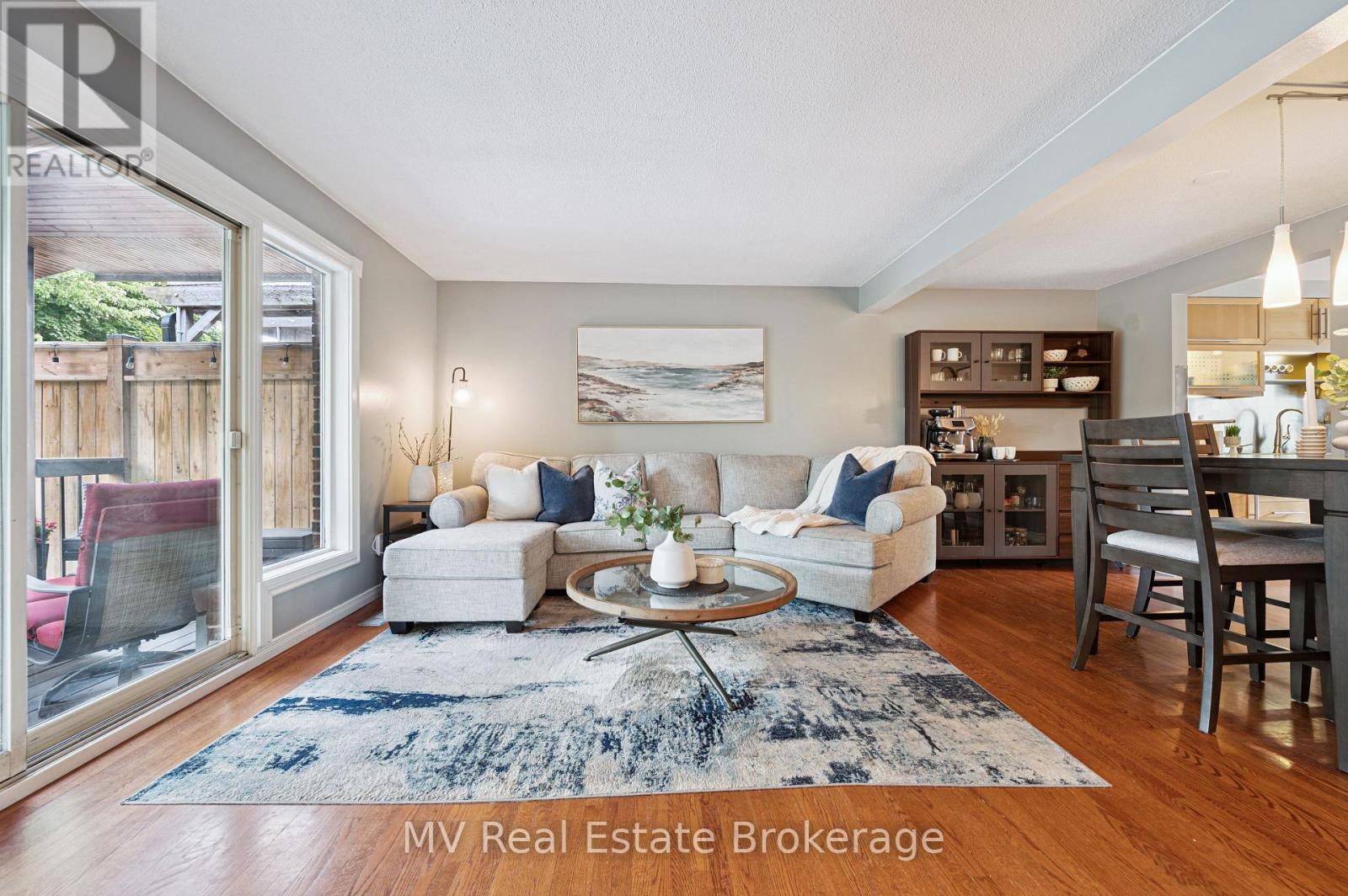 434b Dunvegan Drive, Waterloo, Ontario N2K 2C7 - Photo 16 - X12351191